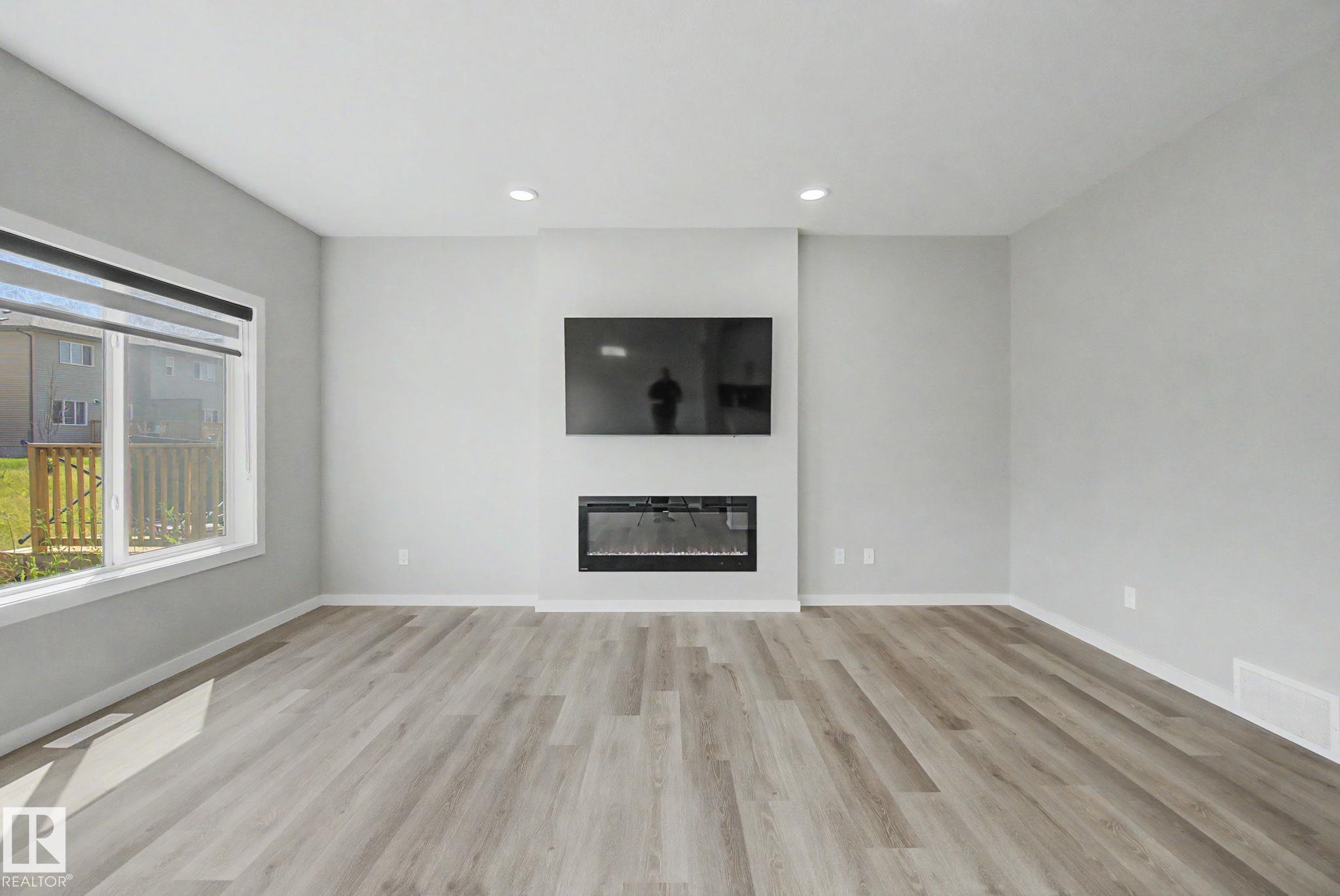 Photo 14 at 311 29 Street SW, Alces, Edmonton