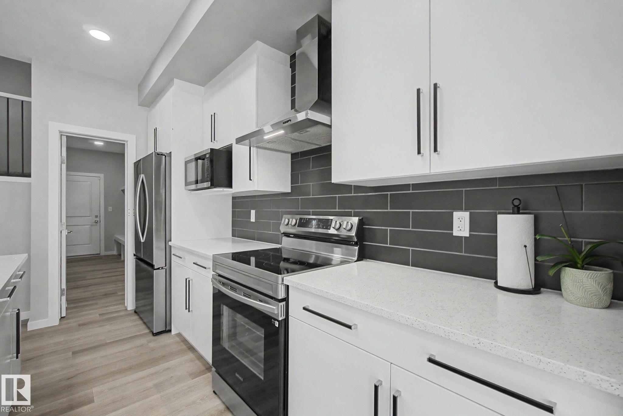 Photo 9 at 311 29 Street SW, Alces, Edmonton