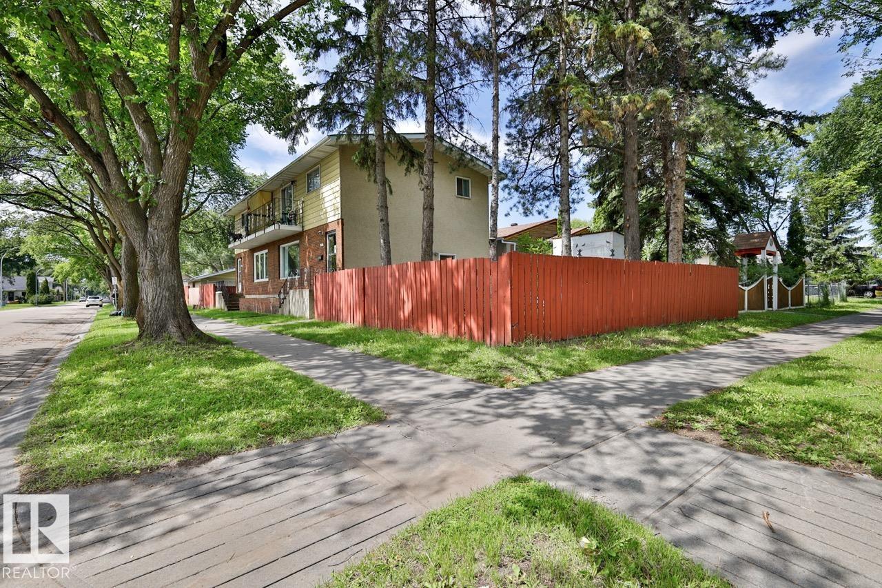 8704 8708 117 Avenue NW, Parkdale, Edmonton