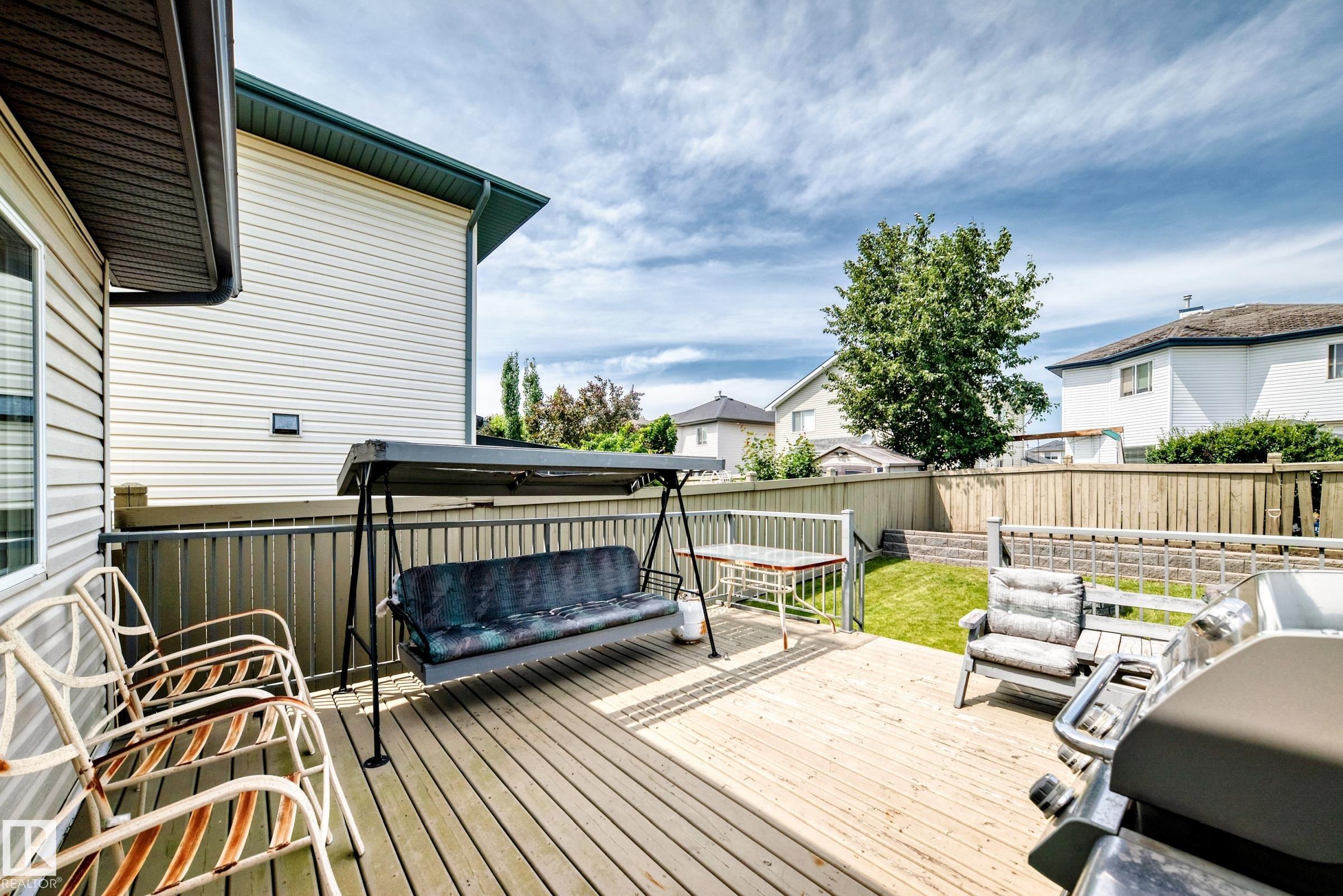 Picture for 3226 30 AV NW