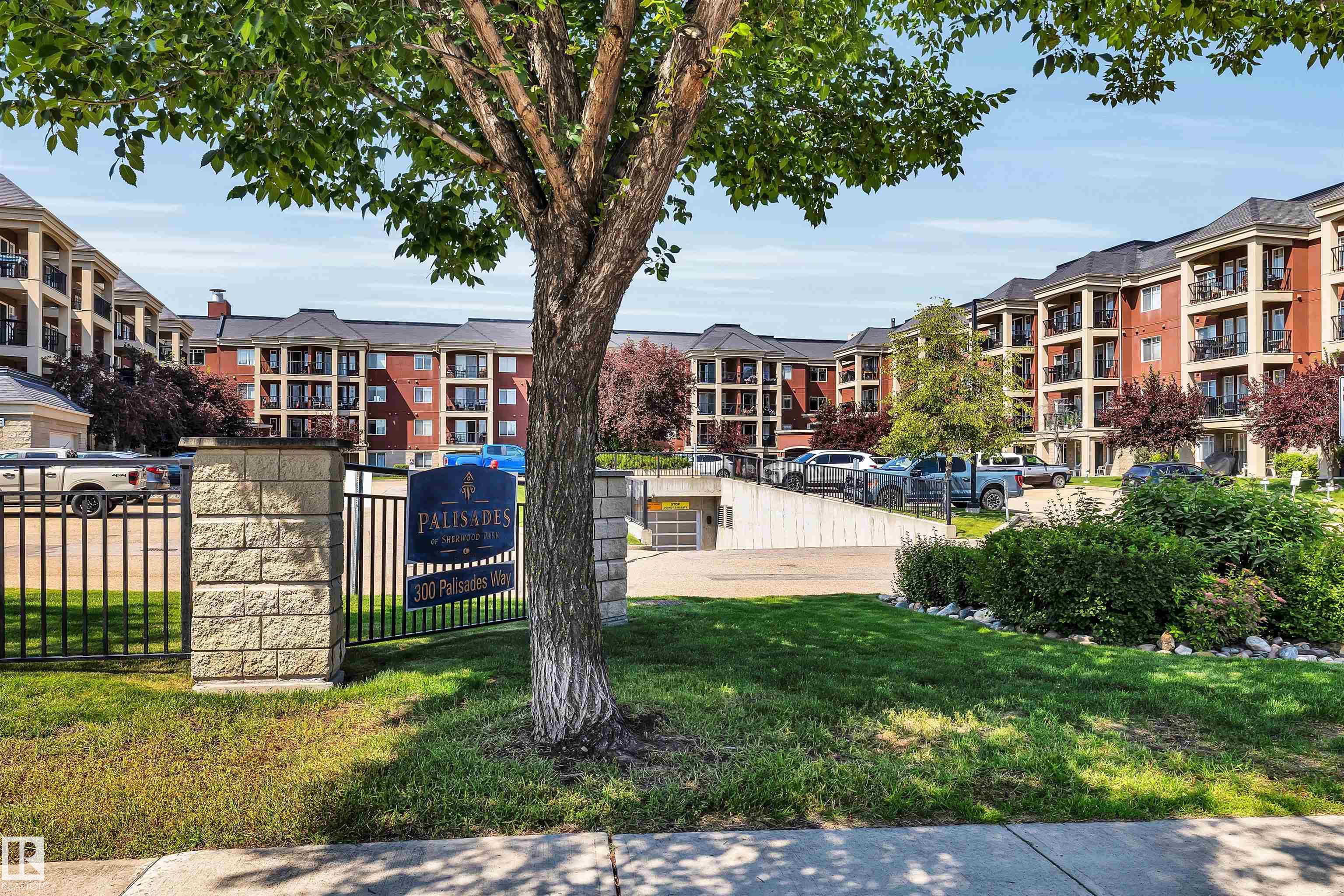 238 - 300 Palisades Way, Centennial Village, Sherwood Park photo number 2