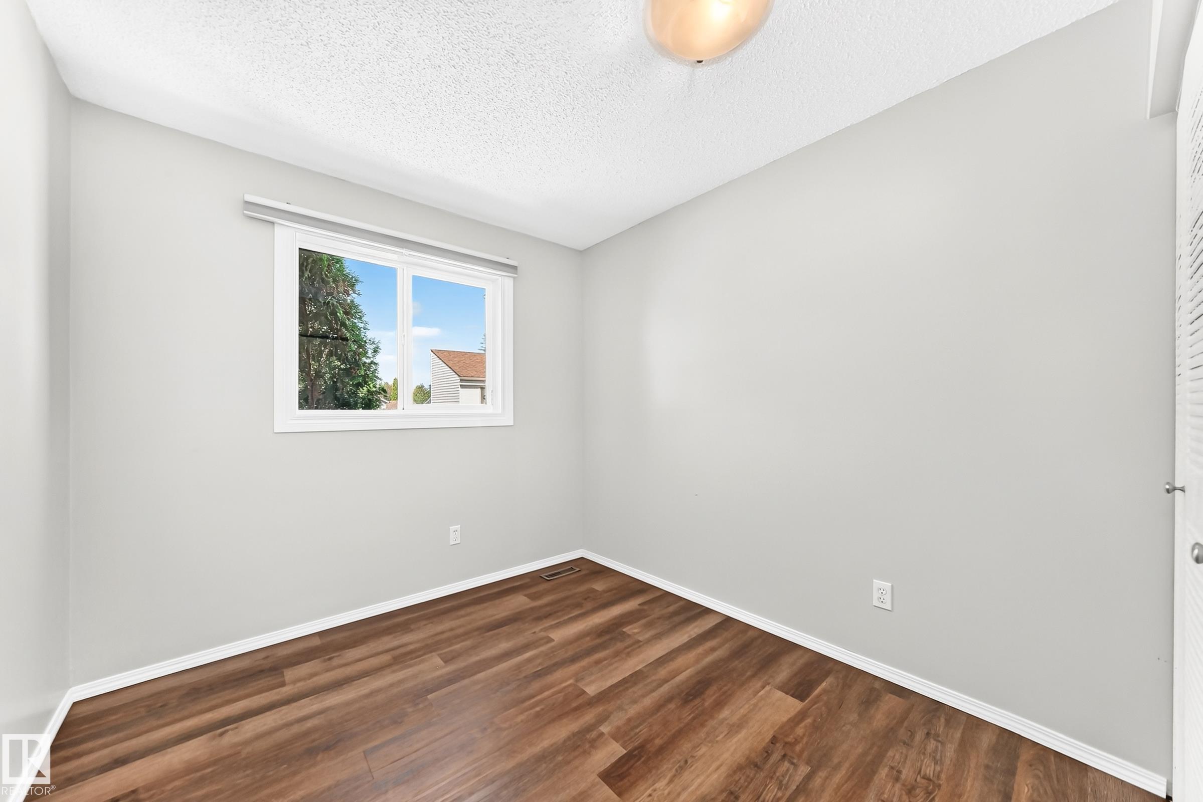 Photo 22 at 22 Woodvale Village NW, Greenview, Edmonton