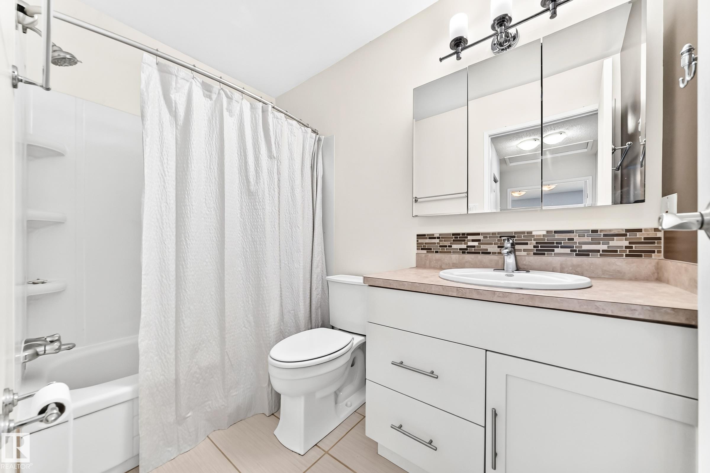 Photo 28 at 22 Woodvale Village NW, Greenview, Edmonton
