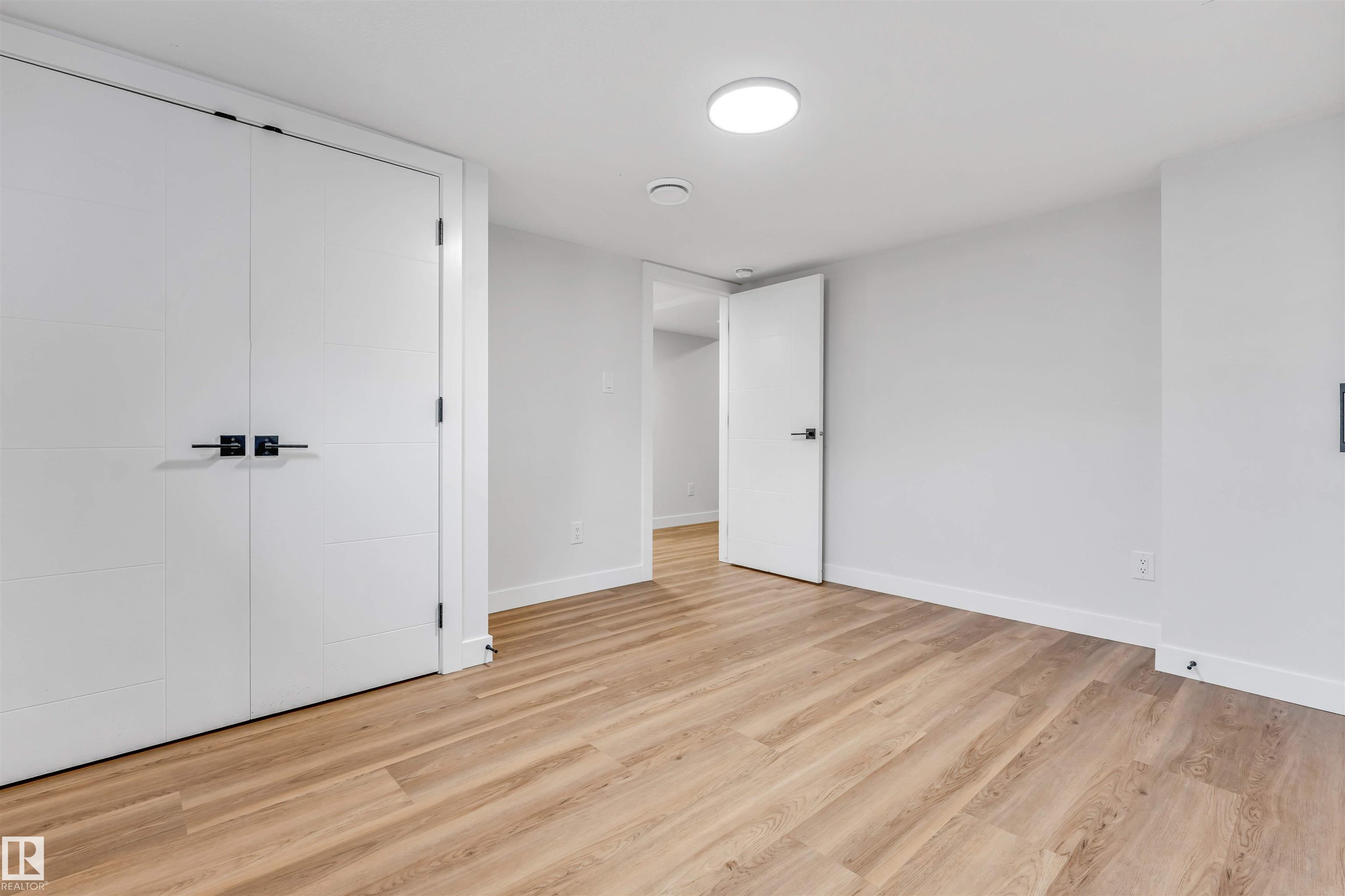 https://zimg.paragon.ice.com/ParagonImages/Property/PM/RAE/225412524/26/0/0/edb1c5ea2cc0768640ccb35f7af5b011/1/f15a23428426346837aa325e7fa605fa/225412524-e3a7e399-99ab-46cc-b73a-79e68618d0b6.JPG