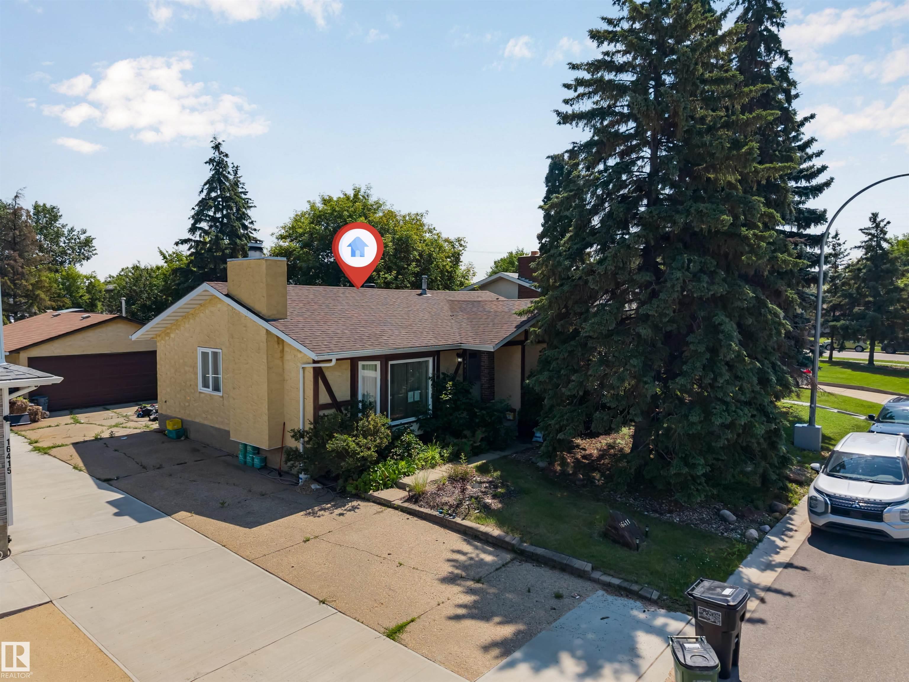 Photo 2 at 16411 106 Street NW, Lorelei, Edmonton