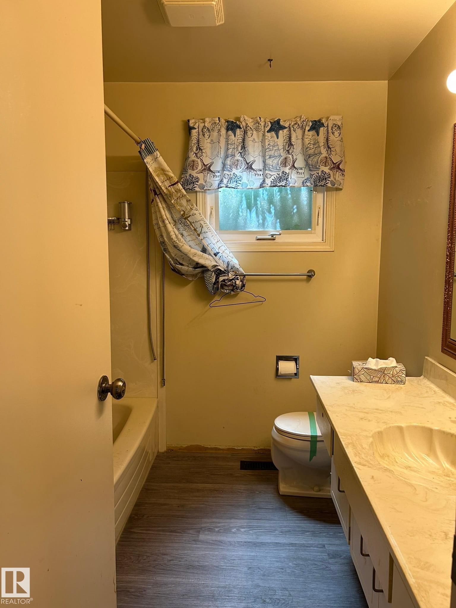 Photo 10 at 16411 106 Street NW, Lorelei, Edmonton
