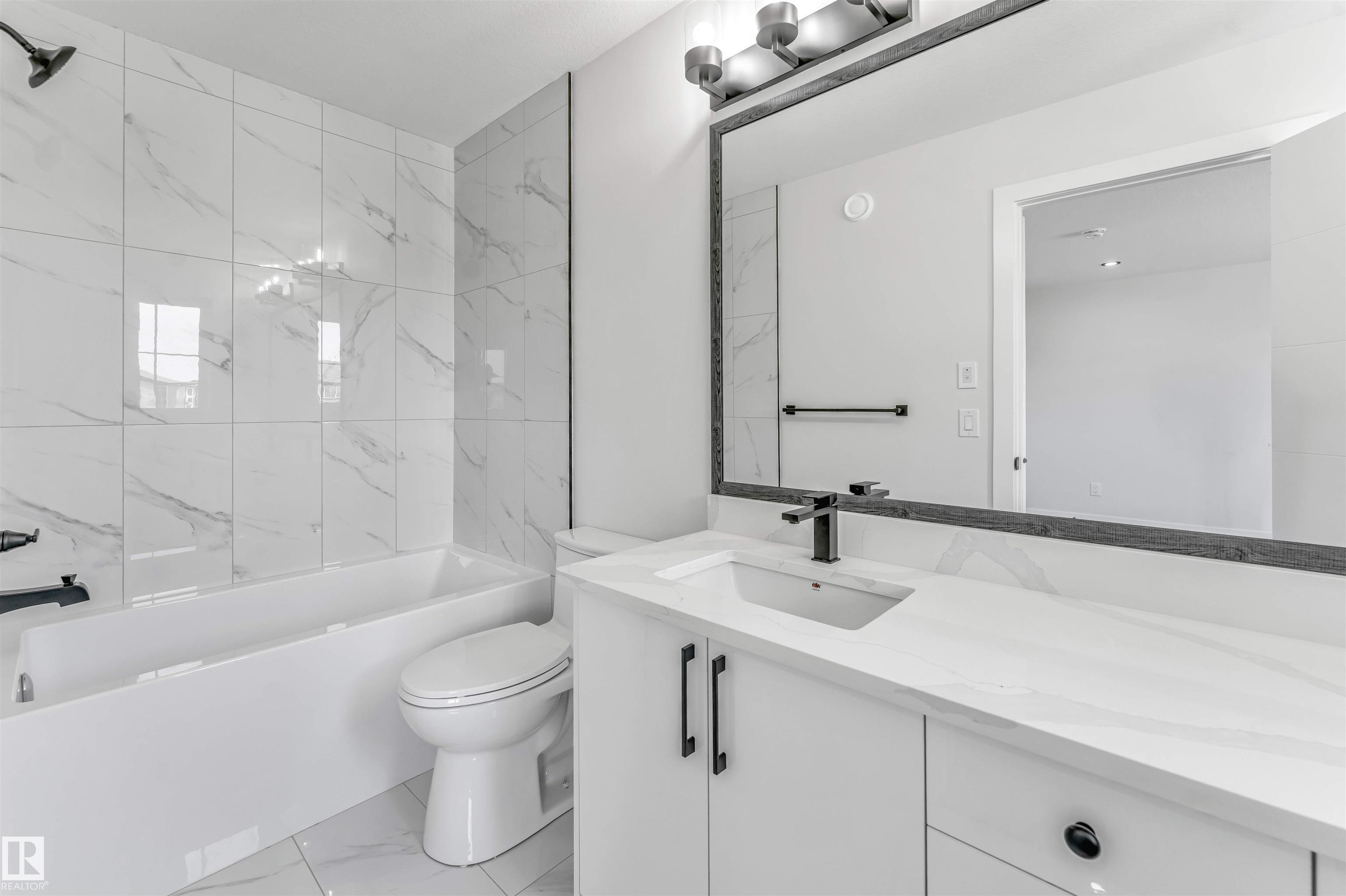 https://zimg.paragon.ice.com/ParagonImages/Property/PM/RAE/225412526/32/0/0/c5a9765f03a6f069029801ac083a5fdf/1/deea63b99b07f3402c6fc92cc57e801d/225412526-315eec53-7868-4706-915e-74603ecff1c1.JPG