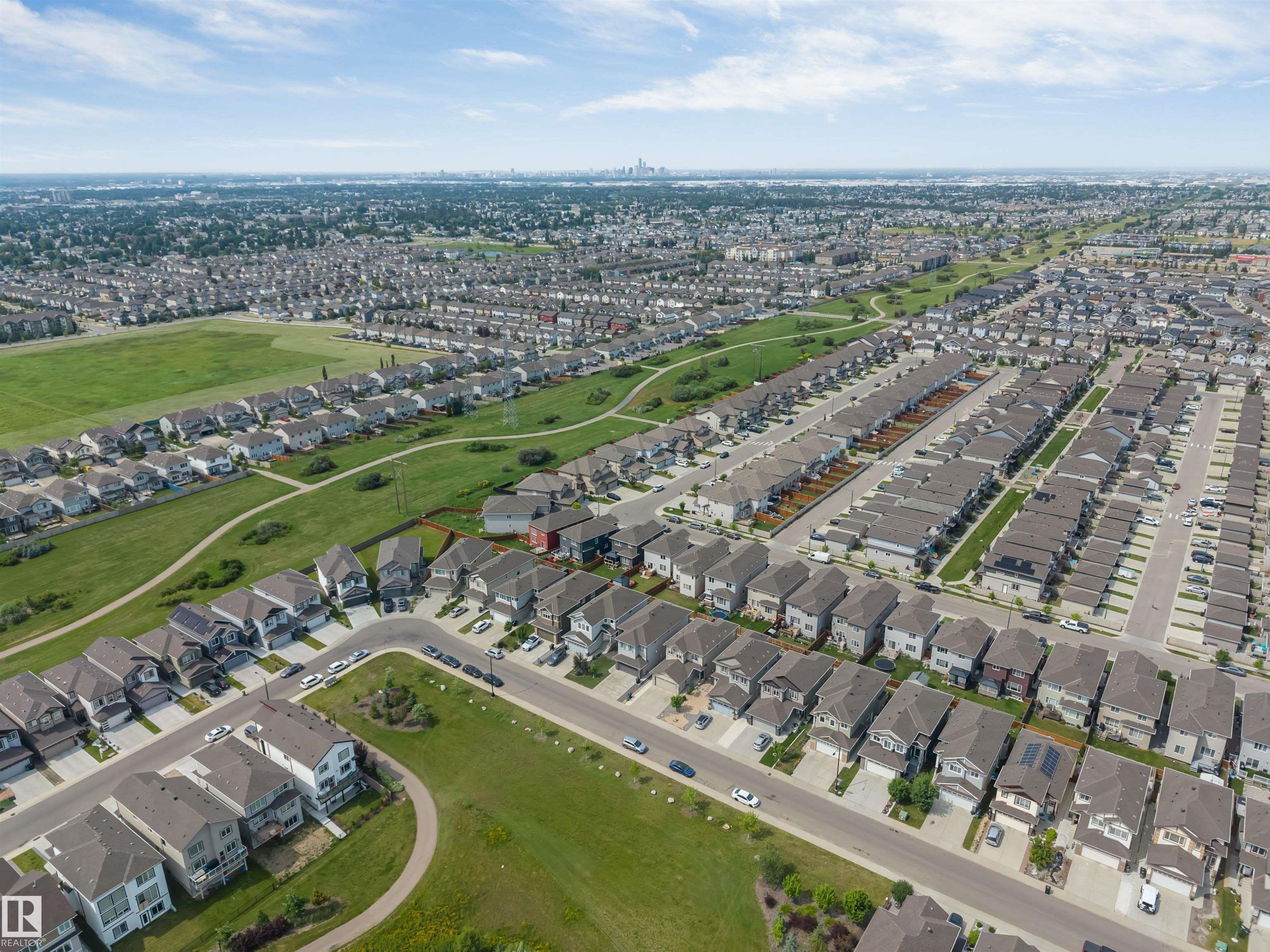 https://zimg.paragon.ice.com/ParagonImages/Property/PM/RAE/225412526/6/0/0/eaa5062a447d0783a9a0861a4e41ada5/1/deea63b99b07f3402c6fc92cc57e801d/225412526-58b183ad-995f-4de0-a844-5d9a89e21356.JPG