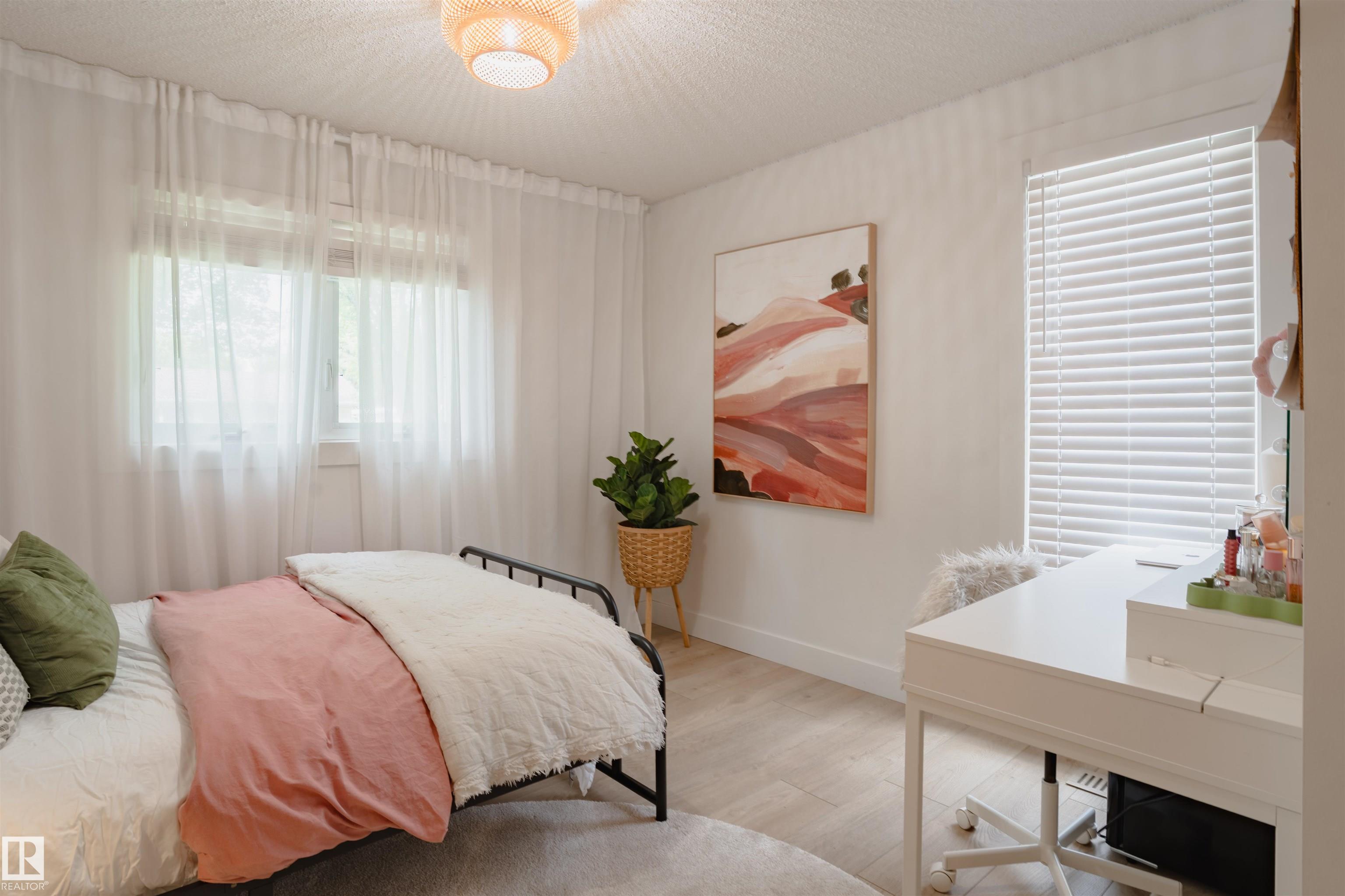 Photo 22 at 13 Flagstone Crescent, Forest Lawn, St. Albert
