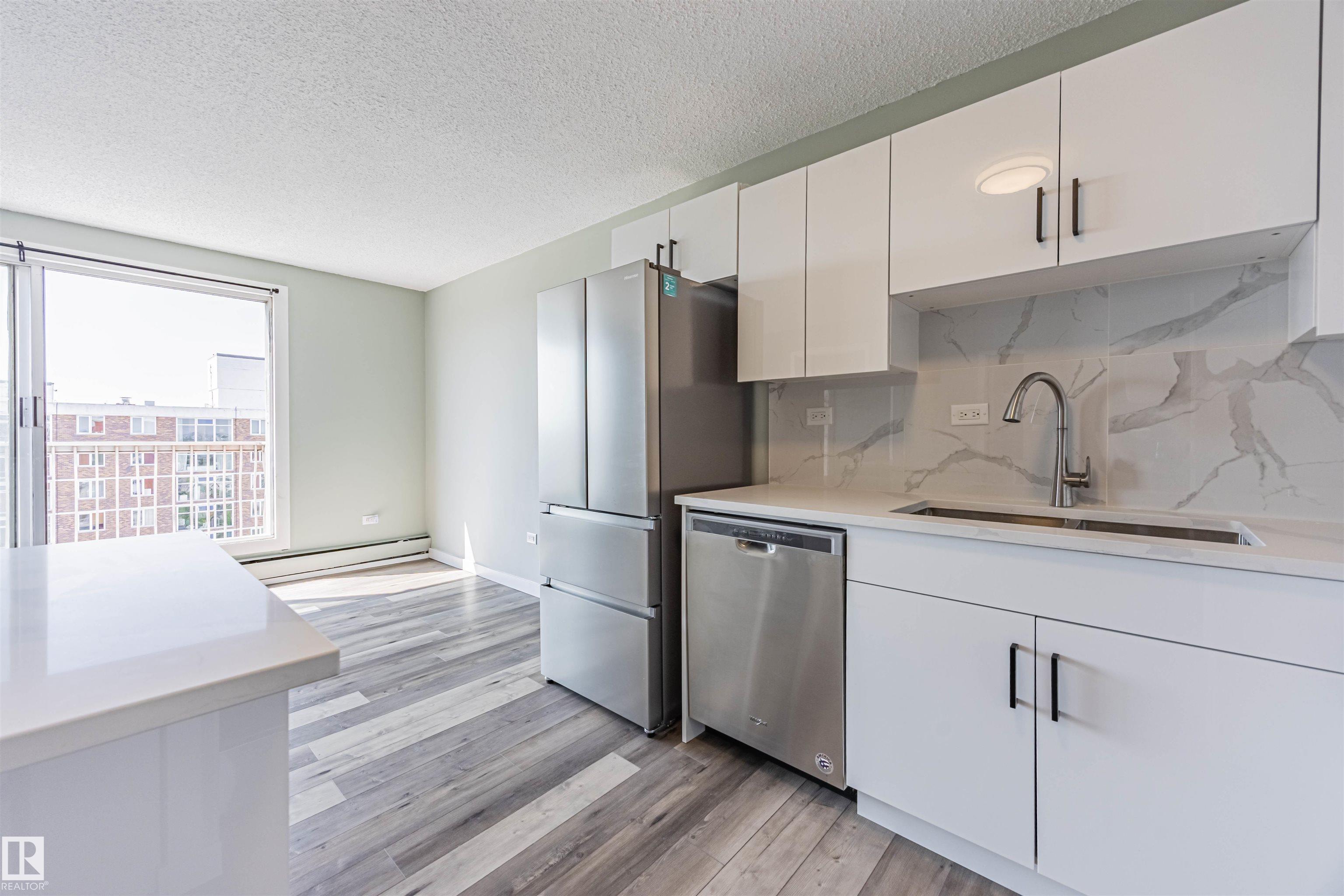 Photo 13 at 1705 - 10150 117 Street NW, Wîhkwêntôwin, Edmonton