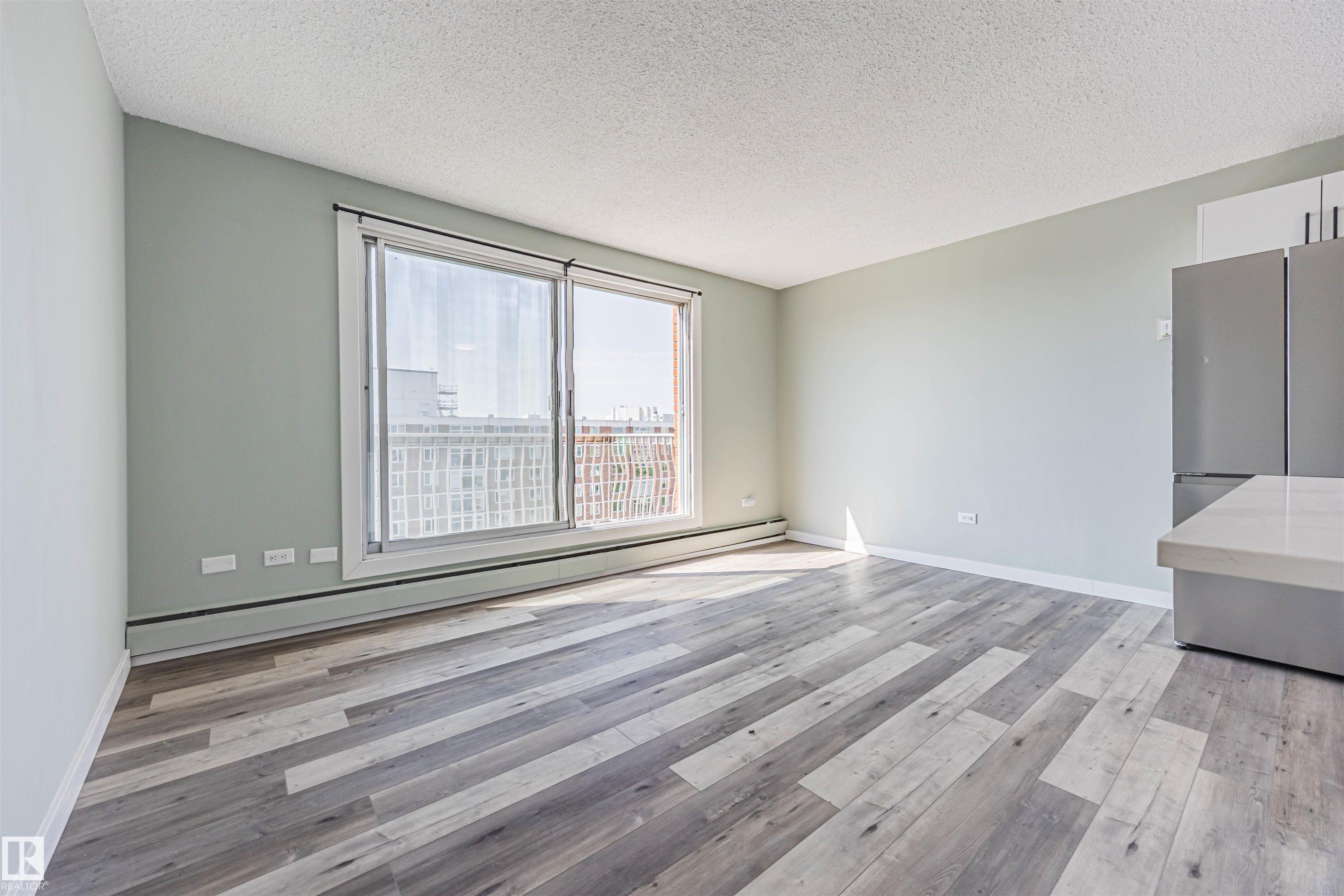 Photo 16 at 1705 - 10150 117 Street NW, Wîhkwêntôwin, Edmonton