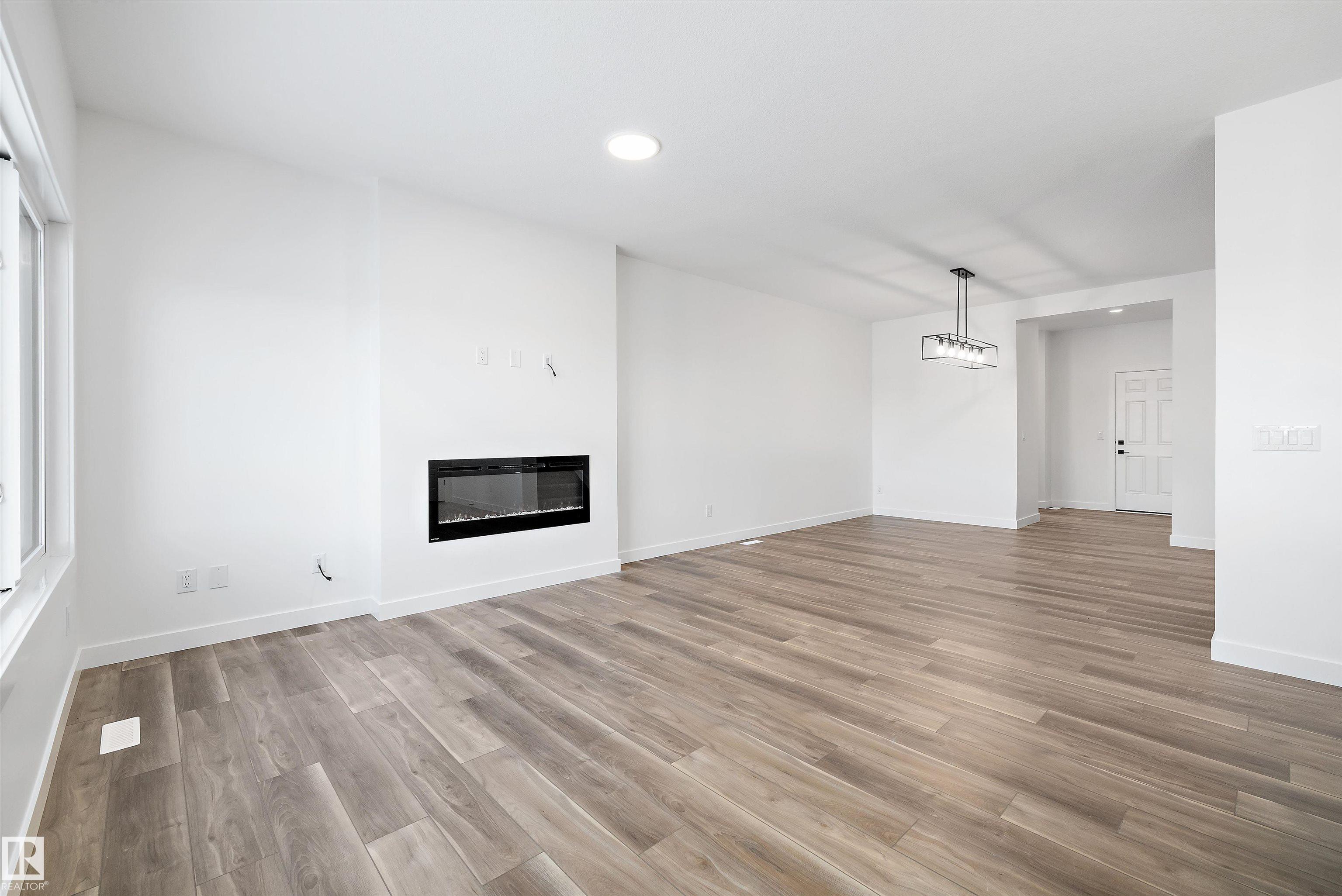 https://zimg.paragon.ice.com/ParagonImages/Property/PM/RAE/225412539/11/0/0/83f9d4f74043b80855ba9814d5b8e1b2/1/9999e6063e586deefb79399e658a6ed8/225412539-4D55C7FF-6ABC-4C4F-A8B2-23D527E296F2.JPG