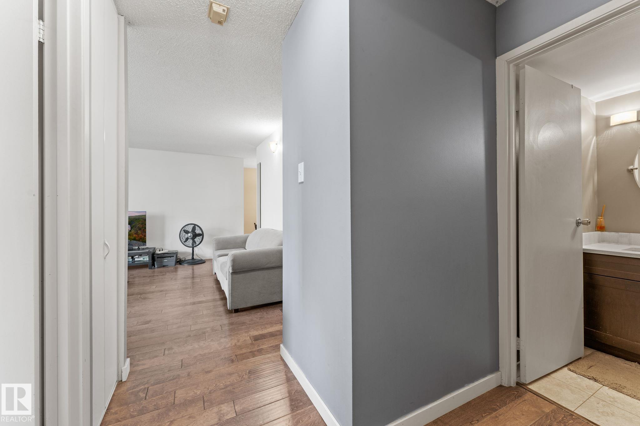 Photo 10 at 503 - 10175 114 Street NW, Wîhkwêntôwin, Edmonton