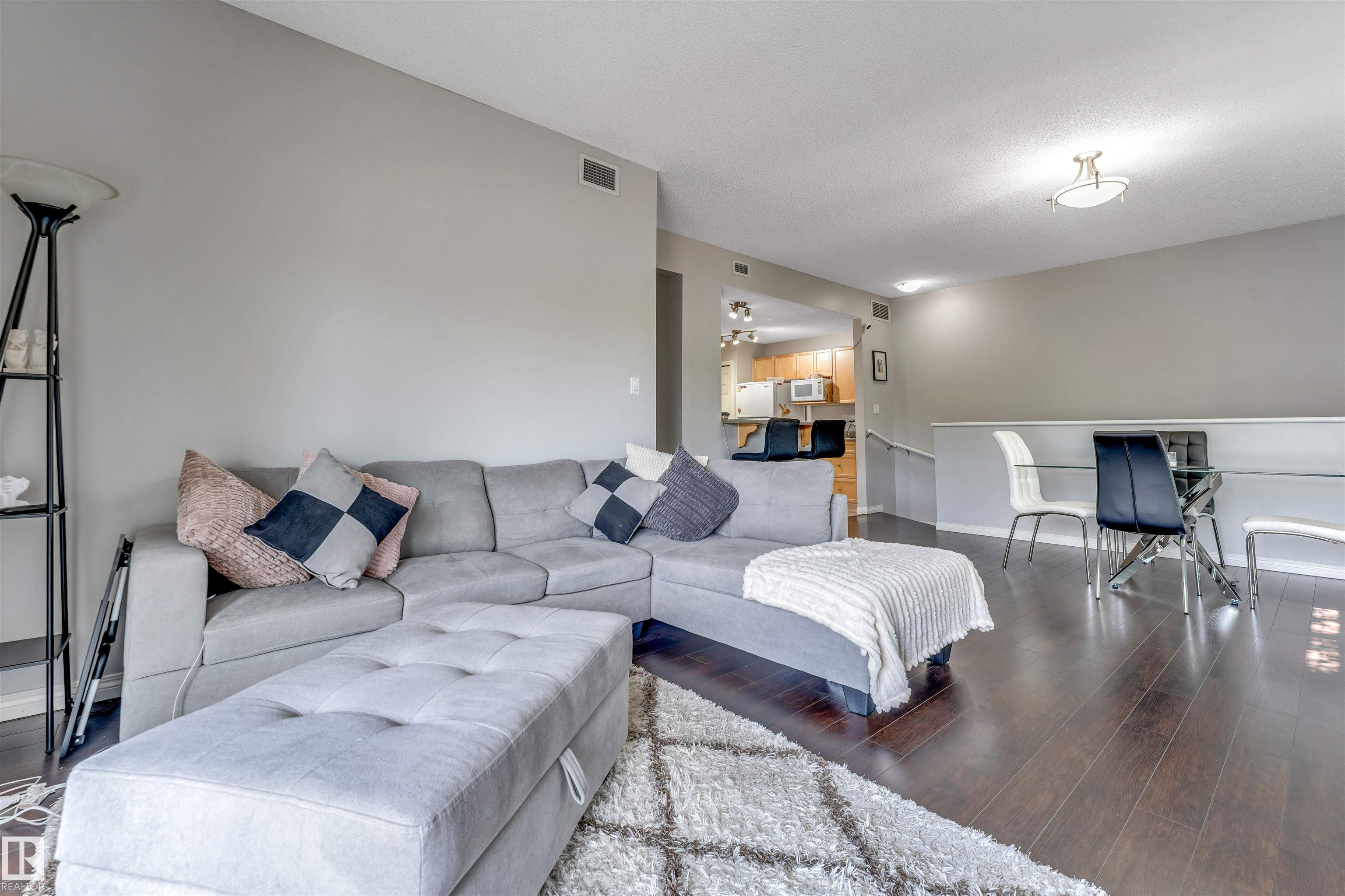 Photo 10 at 102 - 3040 Spence Wynd SW, Summerside, Edmonton