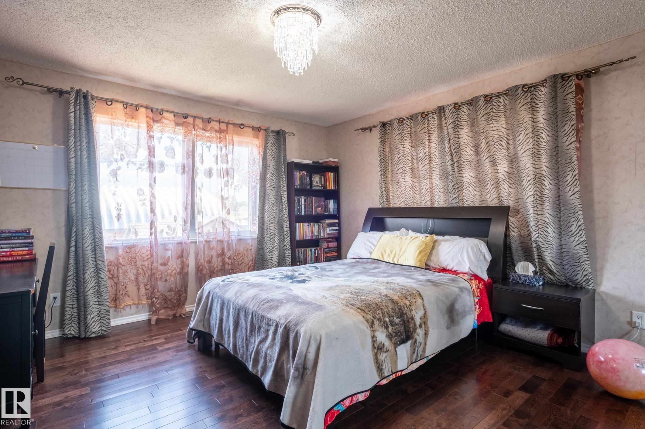 Photo 18 at 11916 71 Street NW, Montrose, Edmonton