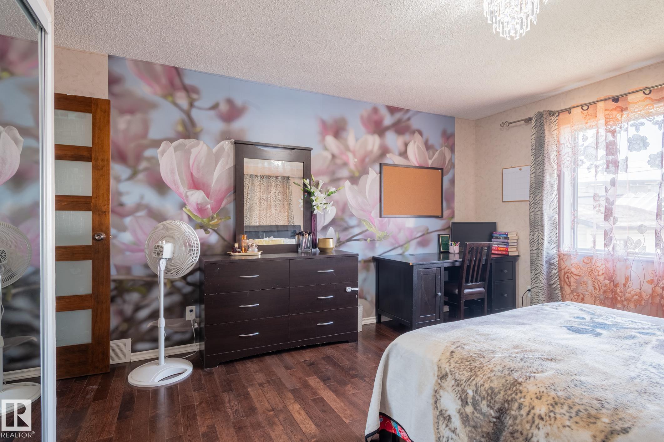 Photo 19 at 11916 71 Street NW, Montrose, Edmonton