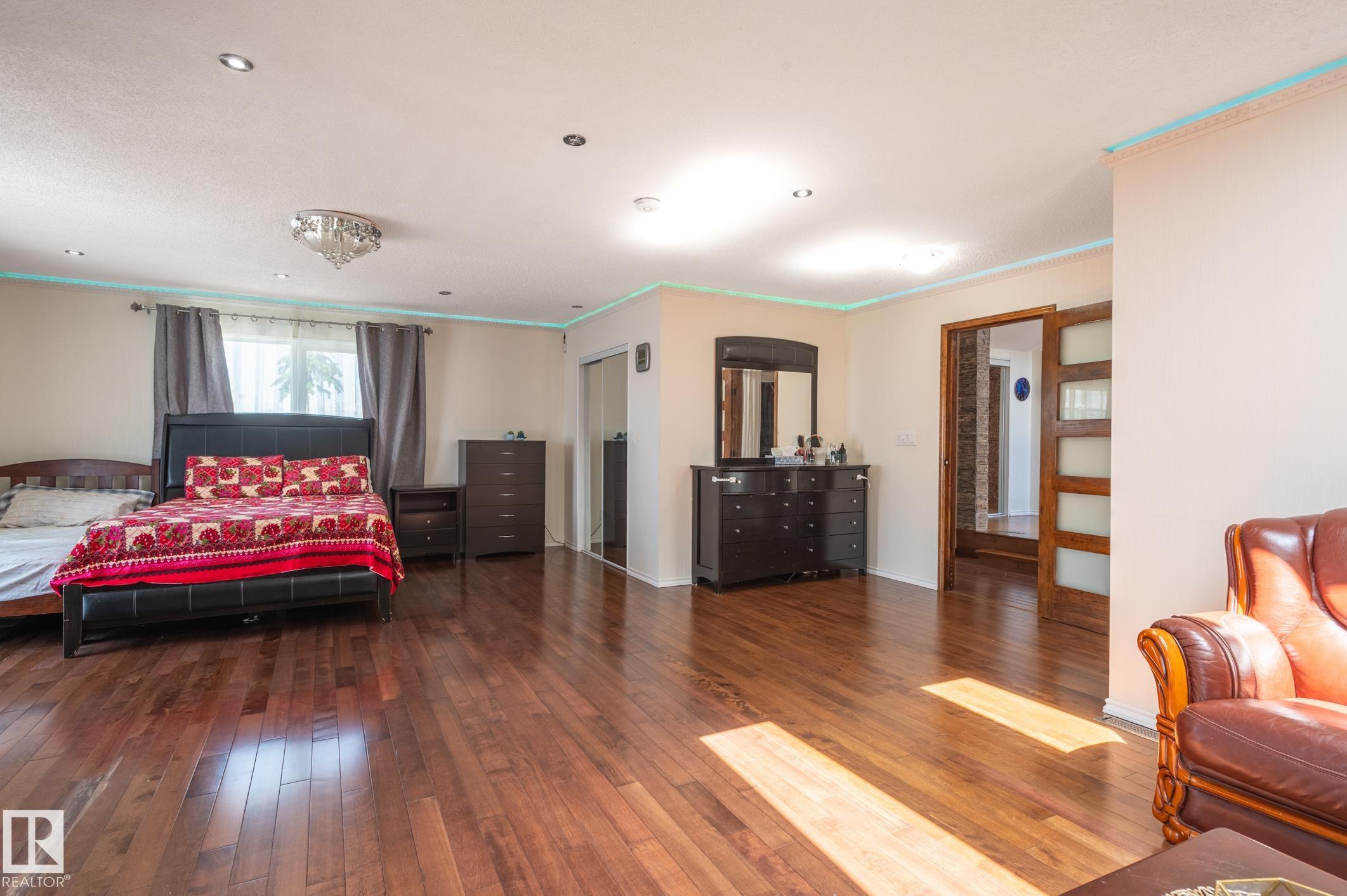 Photo 38 at 11916 71 Street NW, Montrose, Edmonton