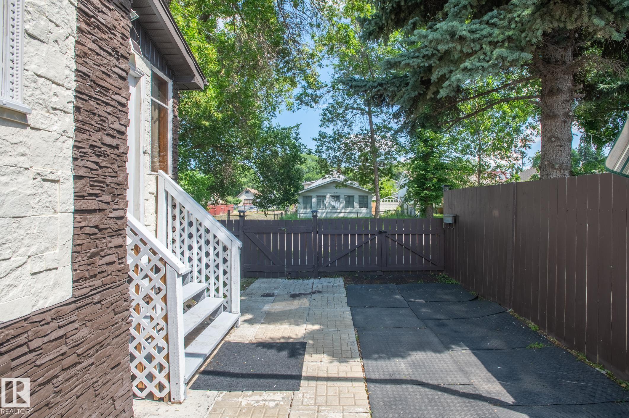 Photo 64 at 11916 71 Street NW, Montrose, Edmonton