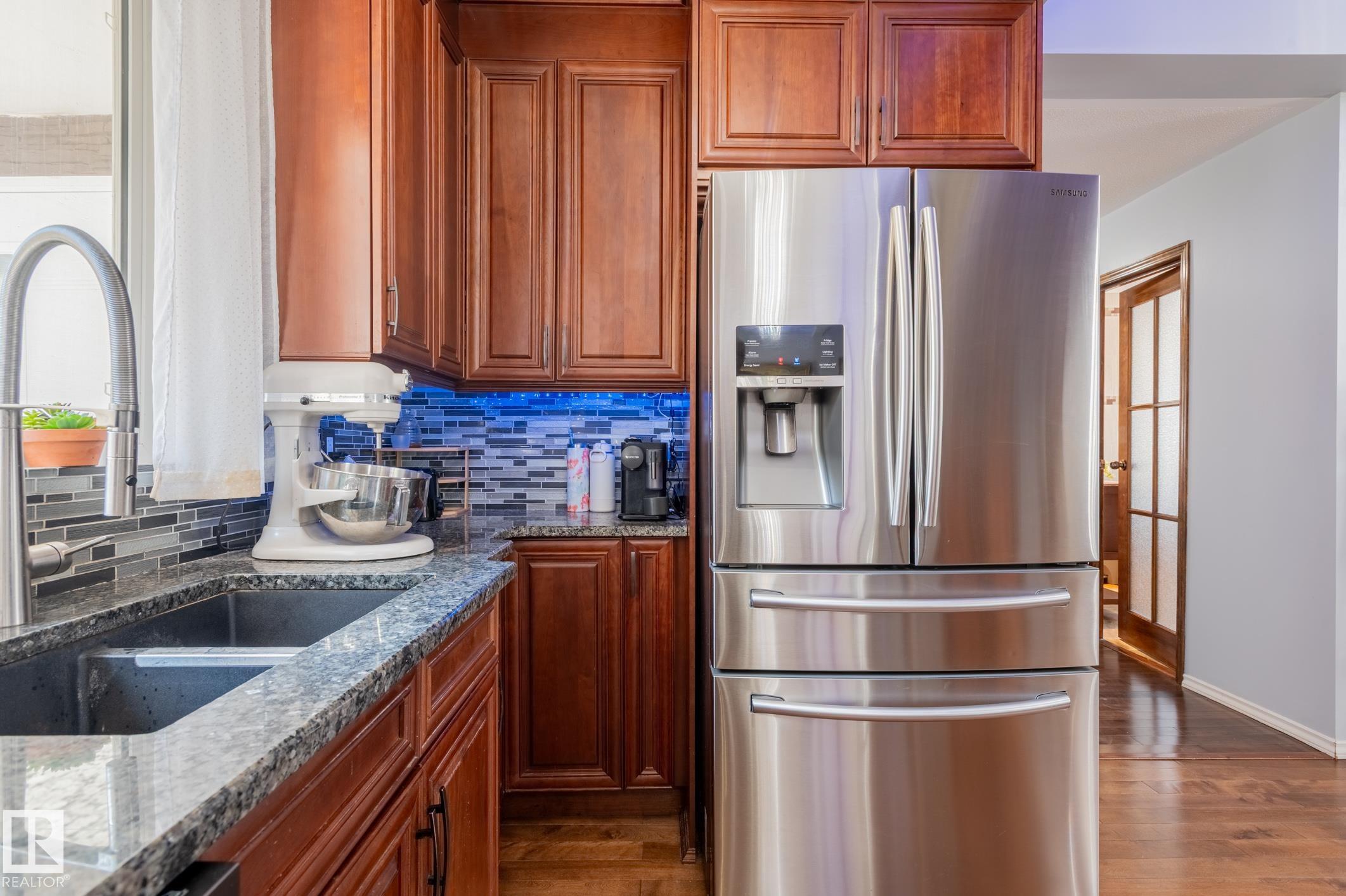 Photo 10 at 11916 71 Street NW, Montrose, Edmonton