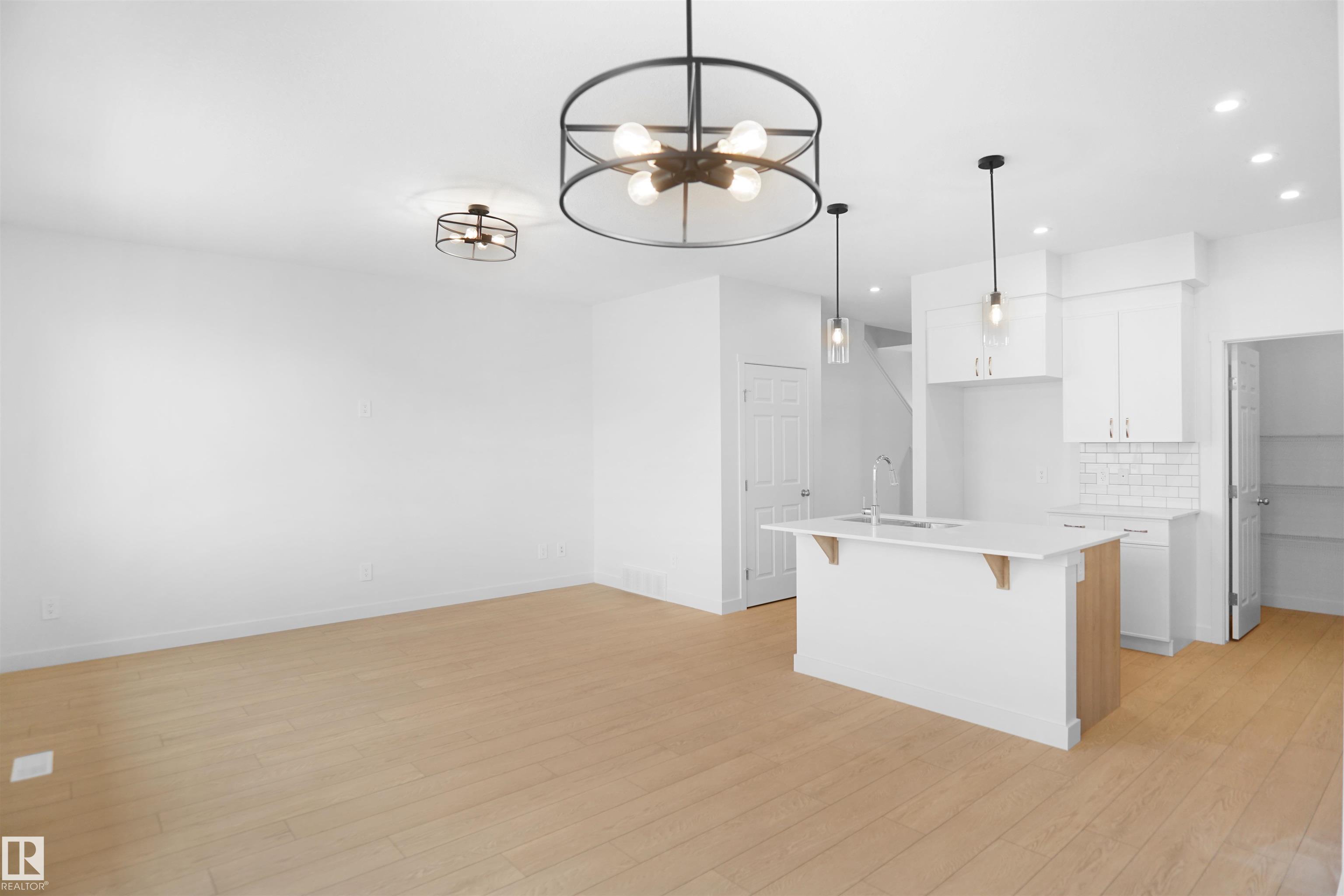 Photo 17 at 4643 Kinsella Landing SW, Keswick, Edmonton