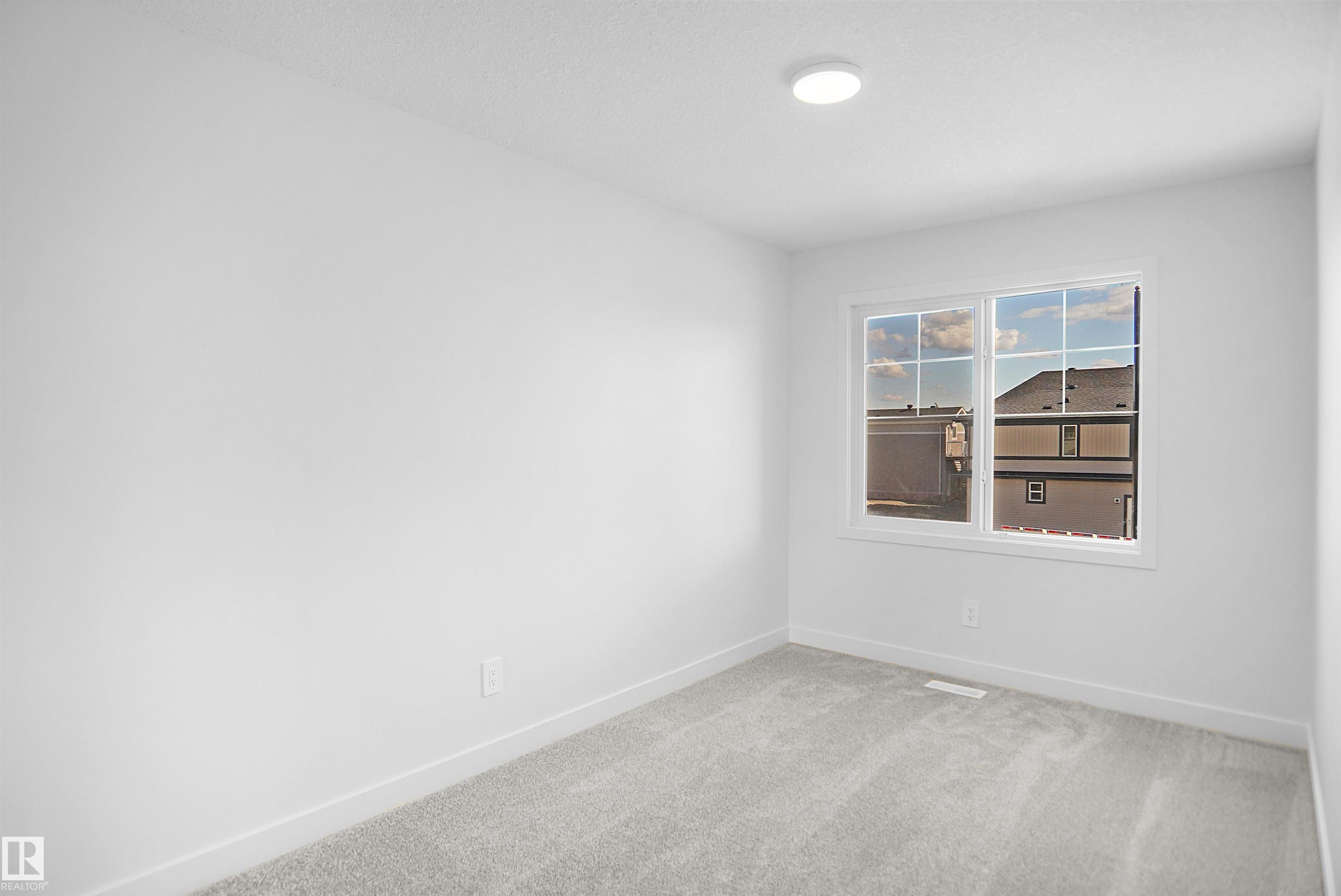 https://zimg.paragon.ice.com/ParagonImages/Property/PM/RAE/225412553/28/0/0/f5f95066098f509506c98a5d664a4f99/1/f471967443f73ee1fb3ba6b5b9fdf460/225412553-0C9AD308-4B9A-418C-AC15-947A7EB1DFE2.JPG