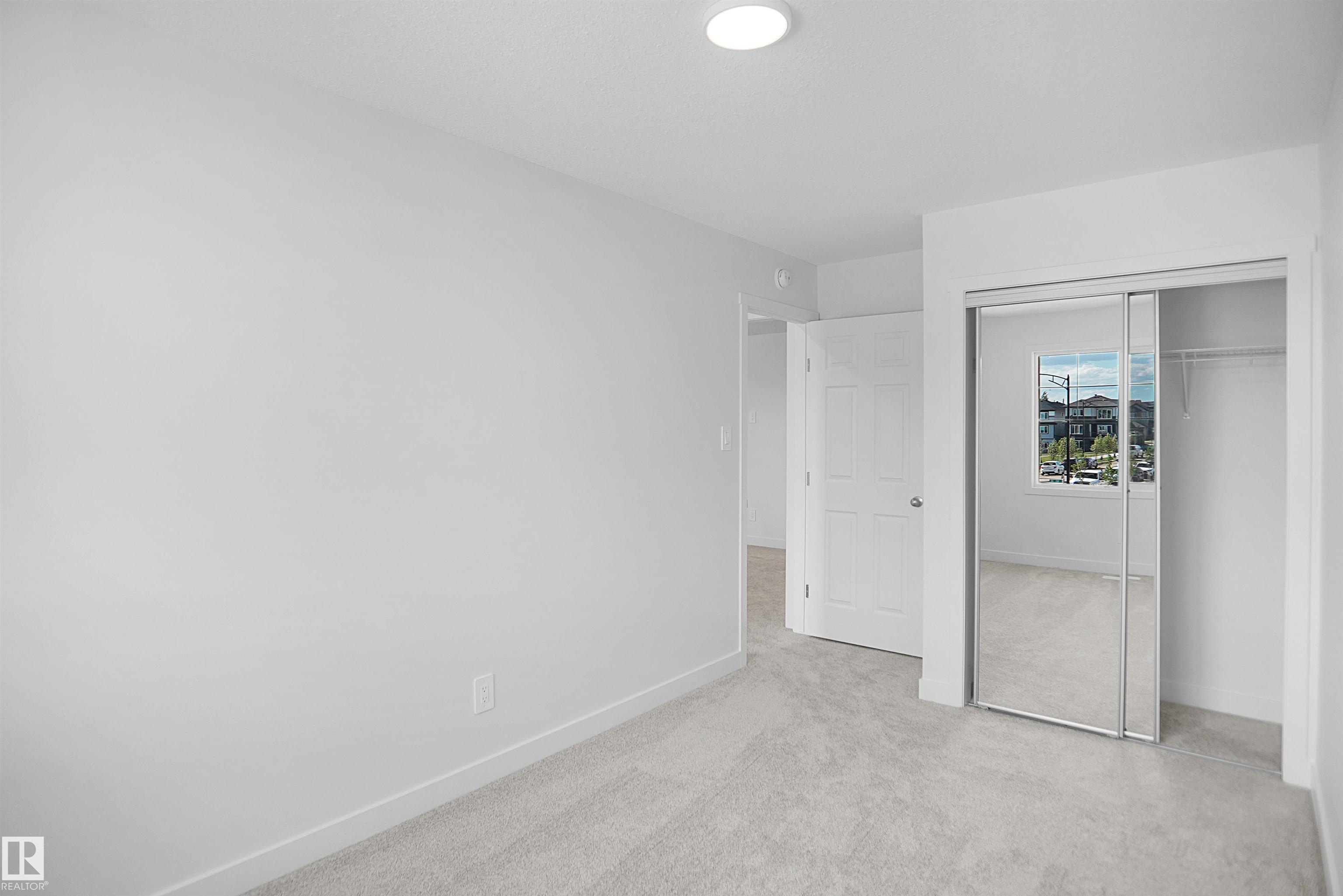 https://zimg.paragon.ice.com/ParagonImages/Property/PM/RAE/225412553/29/0/0/684ad4fc6b49a4ce66d70ba6ae5f4058/1/f471967443f73ee1fb3ba6b5b9fdf460/225412553-7639246C-9FFA-44A0-A739-4B67BAA703A1.JPG