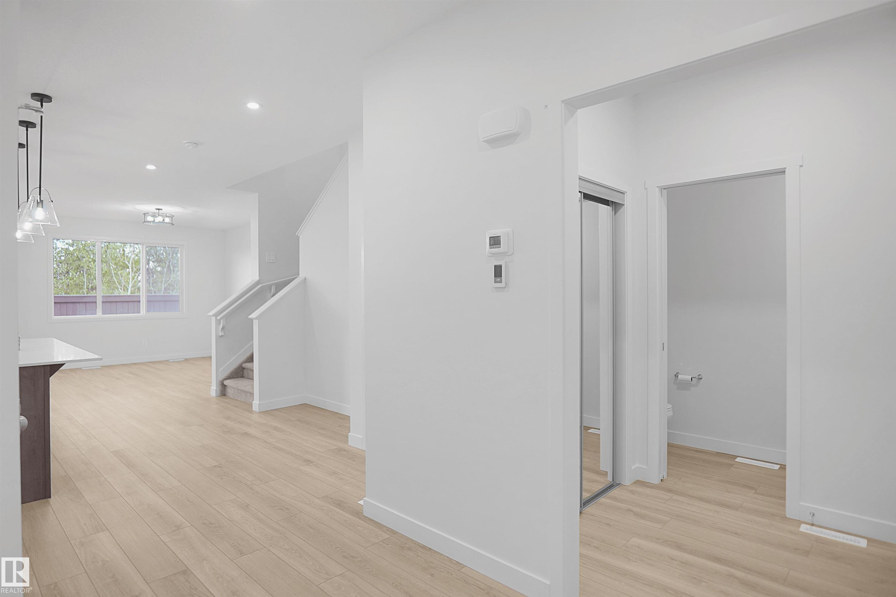 https://zimg.paragon.ice.com/ParagonImages/Property/PM/RAE/225412553/3/0/0/61fbbd9963873b7006380c9d970fa109/1/f471967443f73ee1fb3ba6b5b9fdf460/225412553-B56B7968-0132-45BF-8D8D-50D2A22907A1.JPG