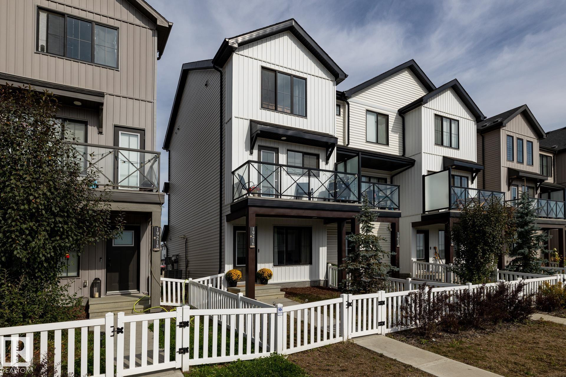 https://zimg.paragon.ice.com/ParagonImages/Property/PM/RAE/225412558/46/0/0/bcc1027e31c821e733e8b71a14f0b0fa/1/8009bb64788d75d4dcb3c972bb206a84/225412558-C33B78B6-0AC0-4BC7-93C5-419A1AD6F4E7.JPG