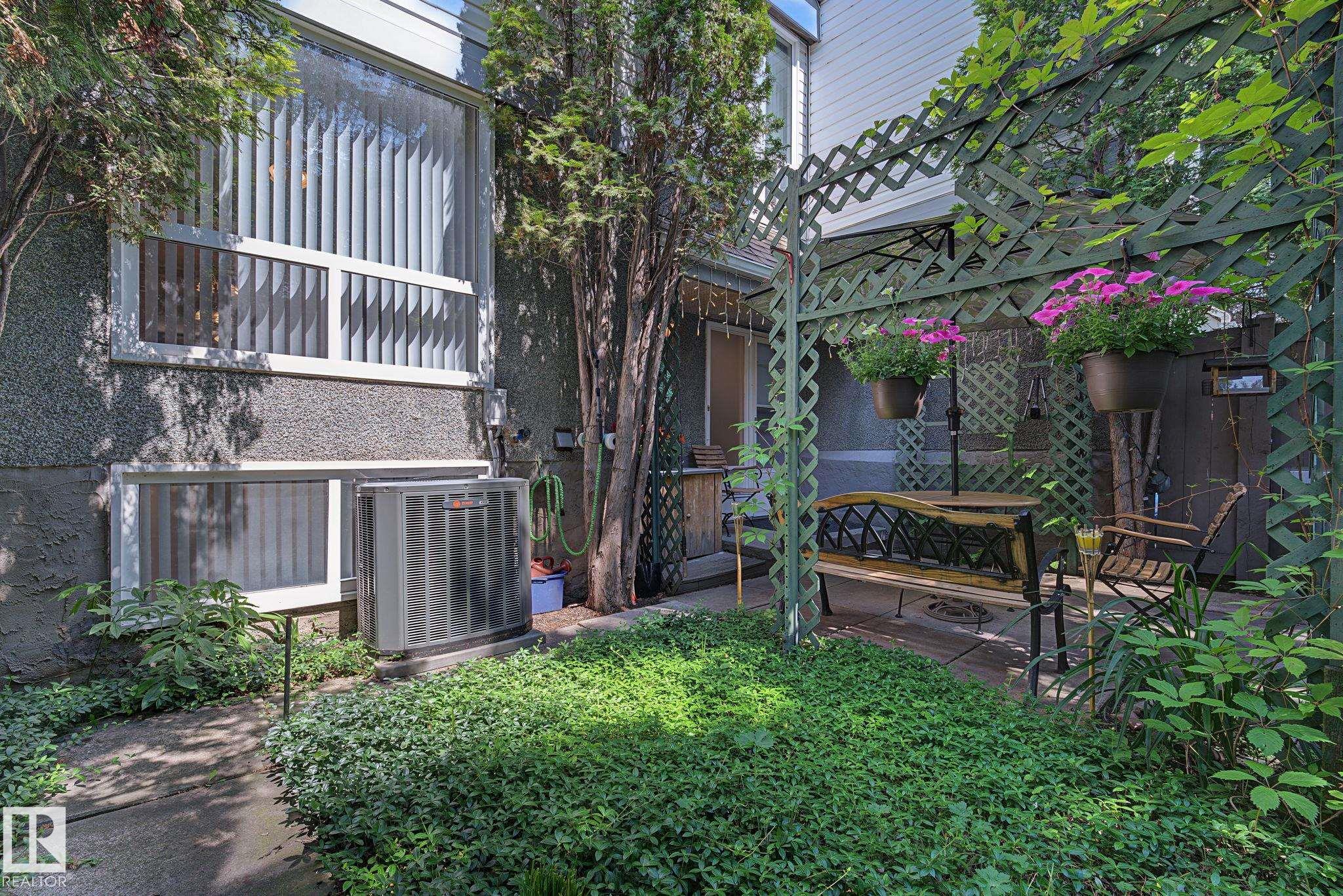 Picture for 895 ERIN PL NW