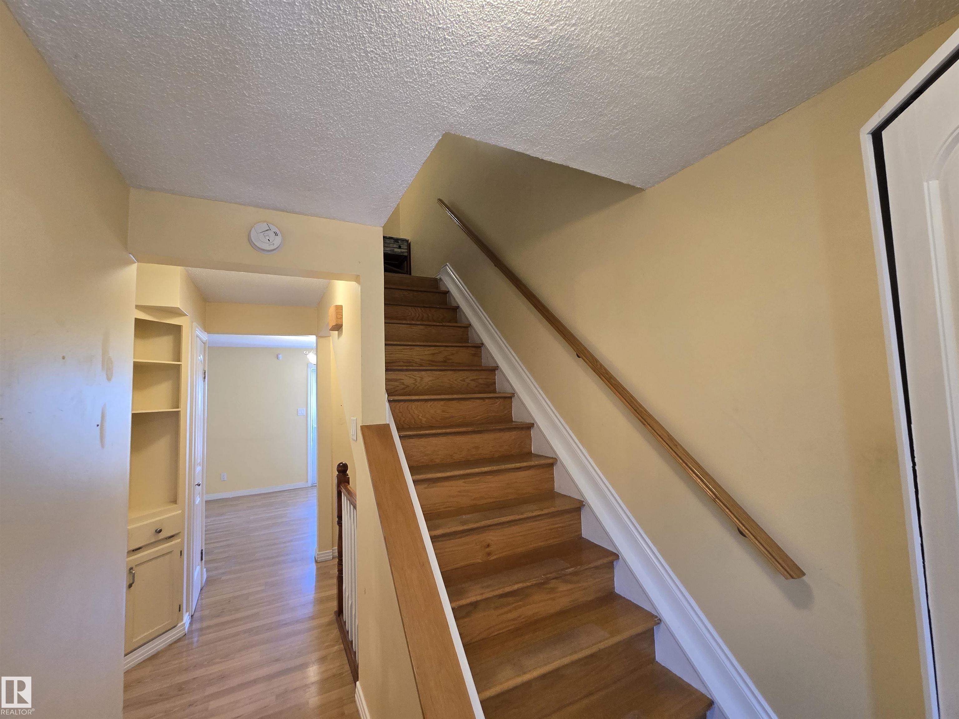 Photo 9 at 360 Northgate Terrace NW, Northmount, Edmonton