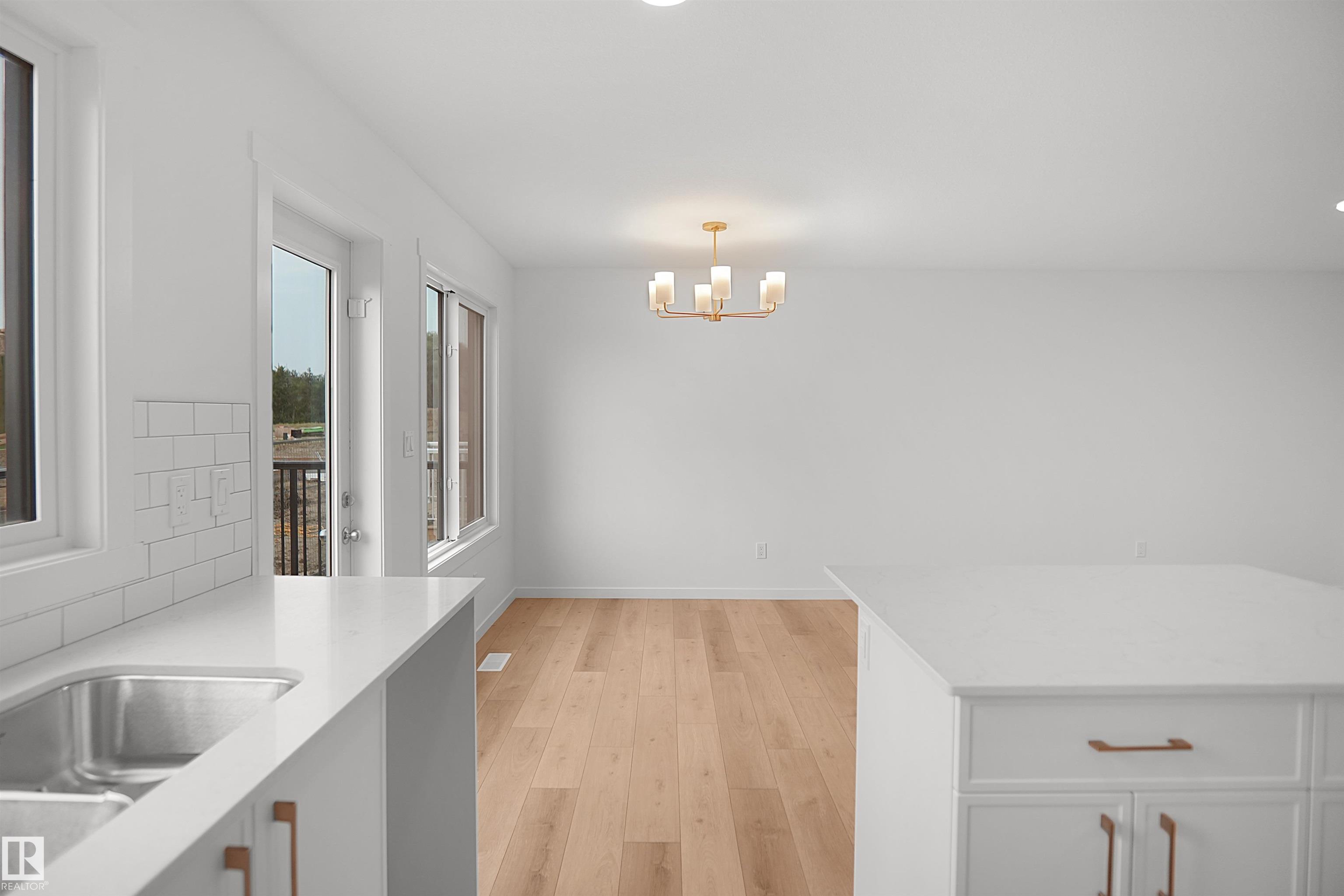 https://zimg.paragon.ice.com/ParagonImages/Property/PM/RAE/225412589/13/0/0/485b8932a339d29d6204f818a3bd362d/1/5d698e6d3c821ab5a0ec27dce92f5922/225412589-11f0ce3f-6534-44aa-ac2d-78a81ea3323f.JPG