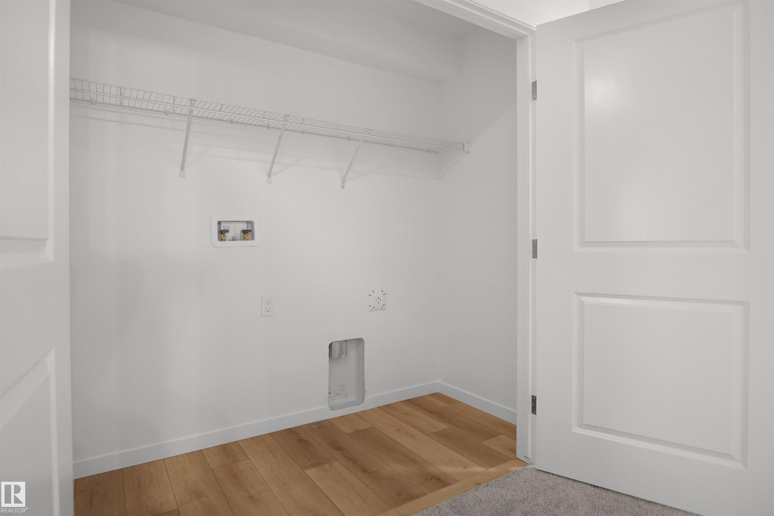 https://zimg.paragon.ice.com/ParagonImages/Property/PM/RAE/225412589/25/0/0/89921dcdef993c7ffe49d7b40c30ad67/1/5d698e6d3c821ab5a0ec27dce92f5922/225412589-40a469eb-7e71-4ce7-bc02-51f299b4834e.JPG