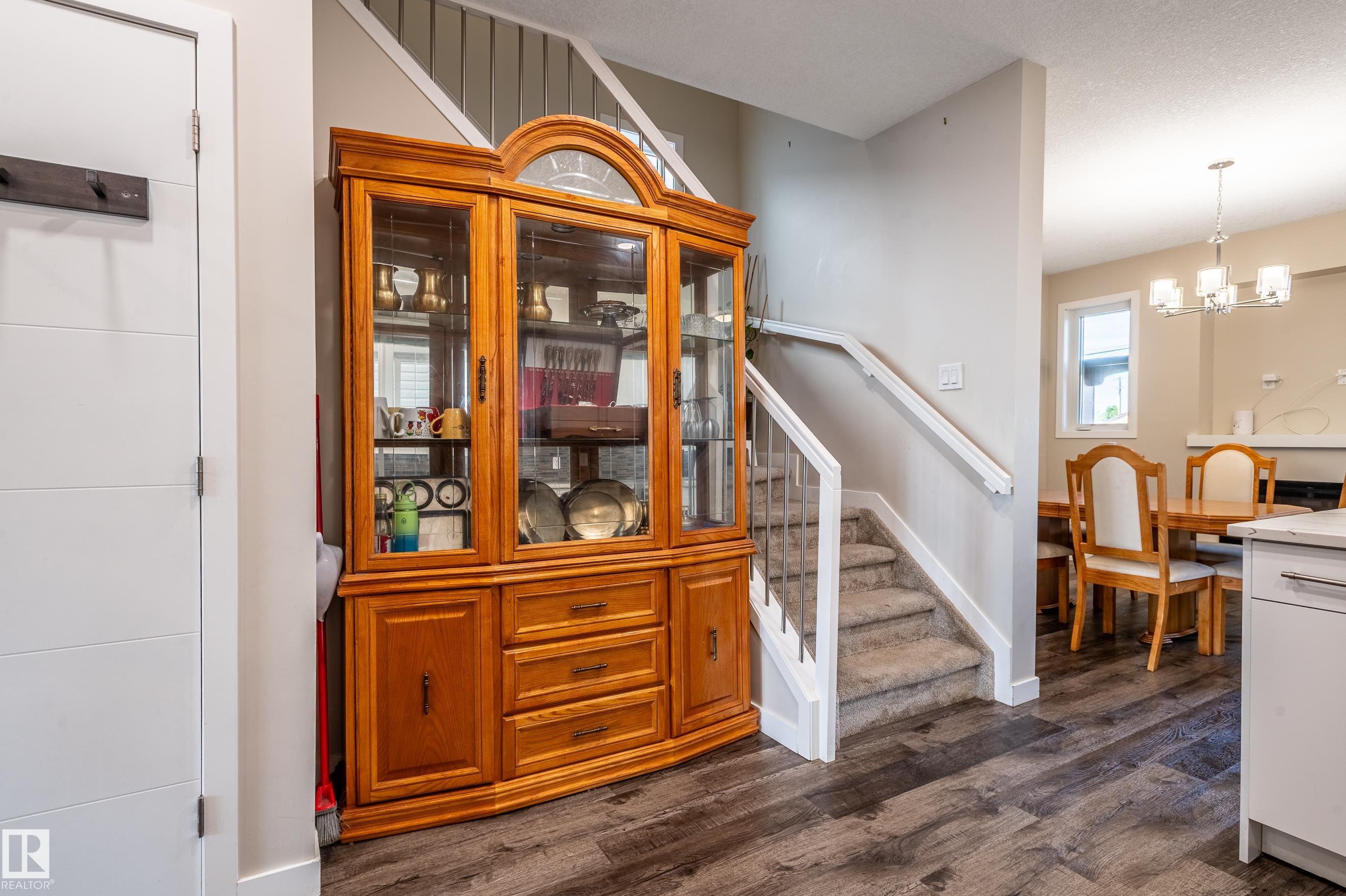 Photo 13 at 15928 100 Avenue NW, Glenwood, Edmonton