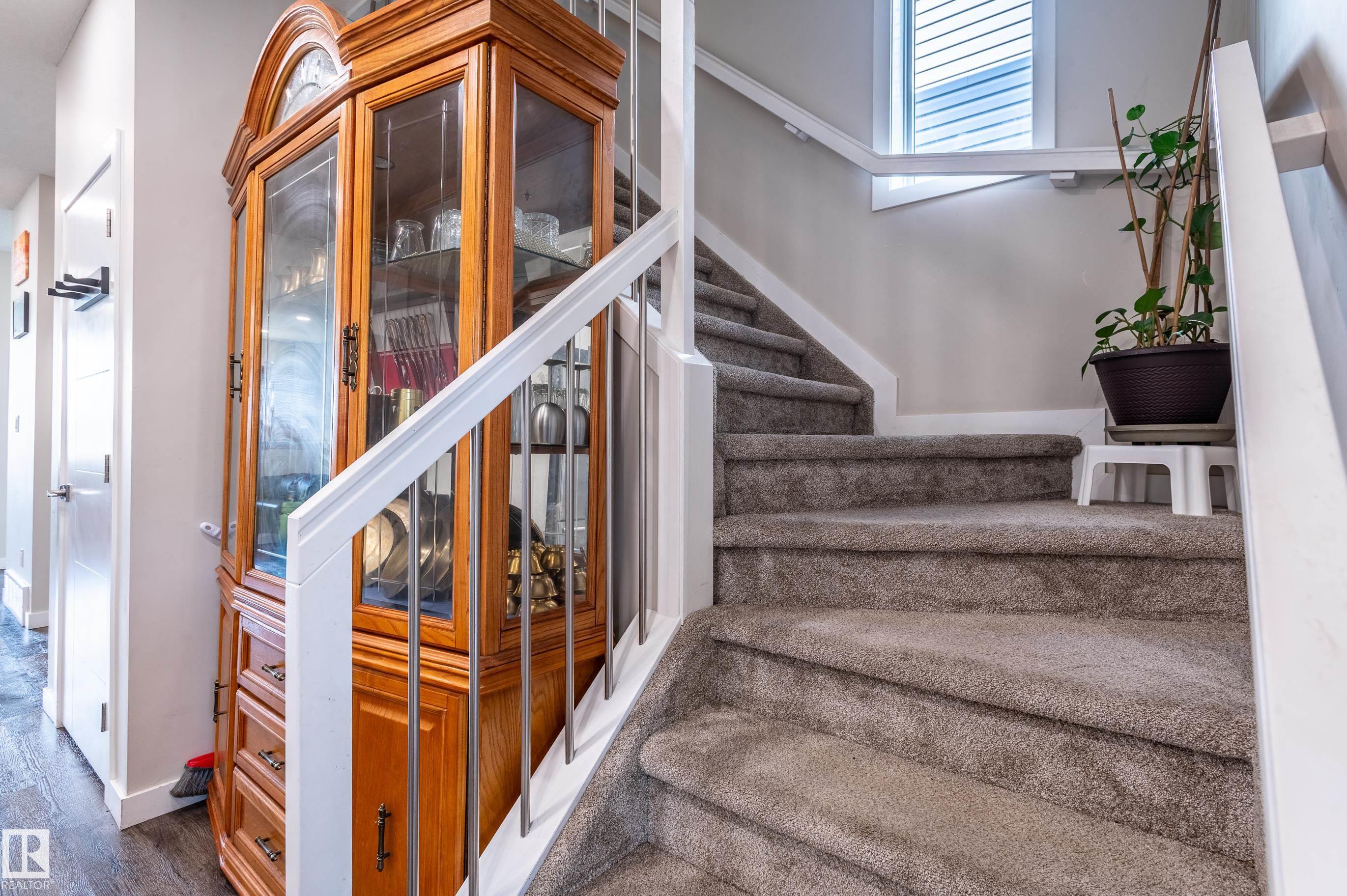 Photo 15 at 15928 100 Avenue NW, Glenwood, Edmonton