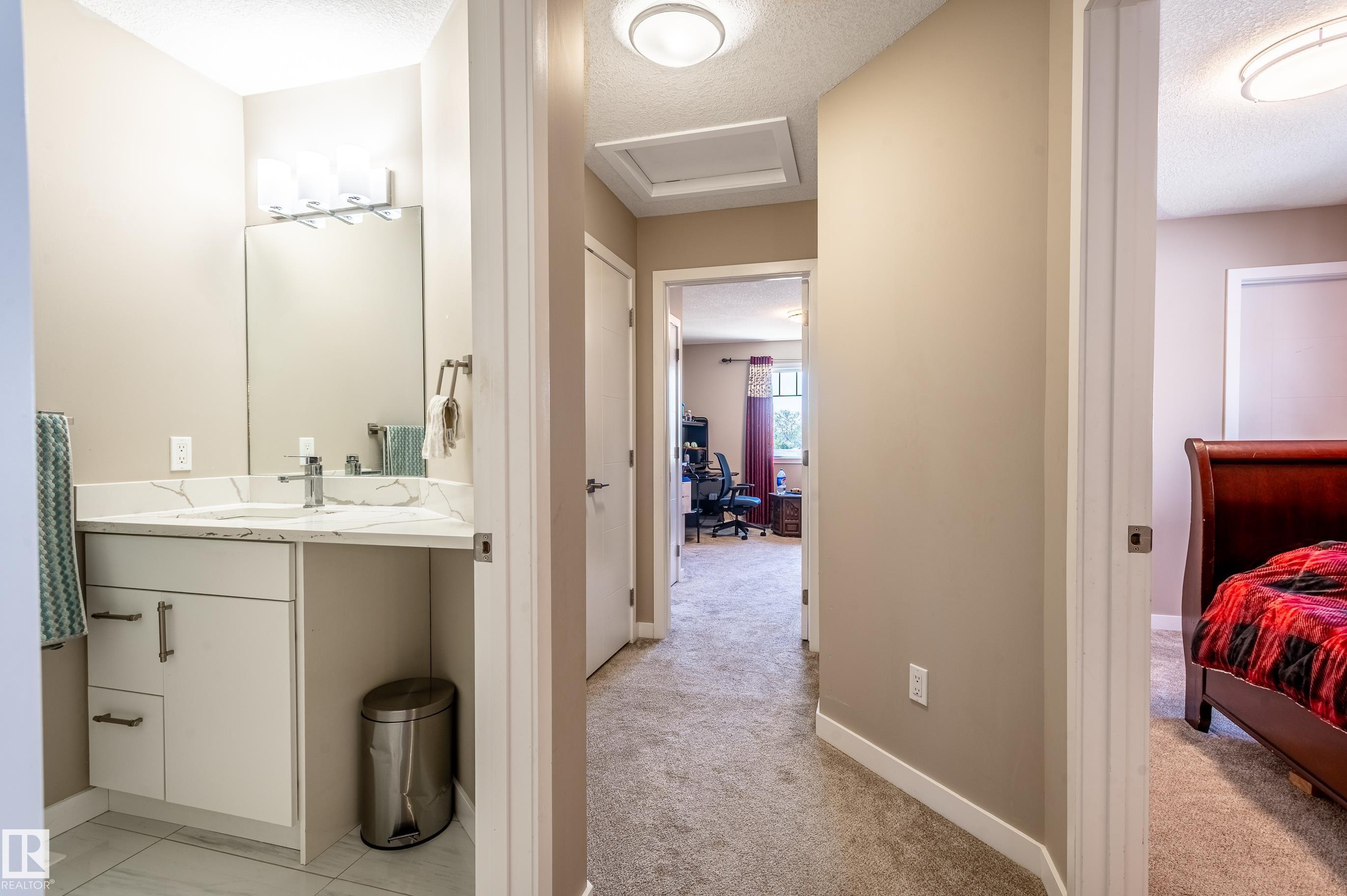 Photo 18 at 15928 100 Avenue NW, Glenwood, Edmonton