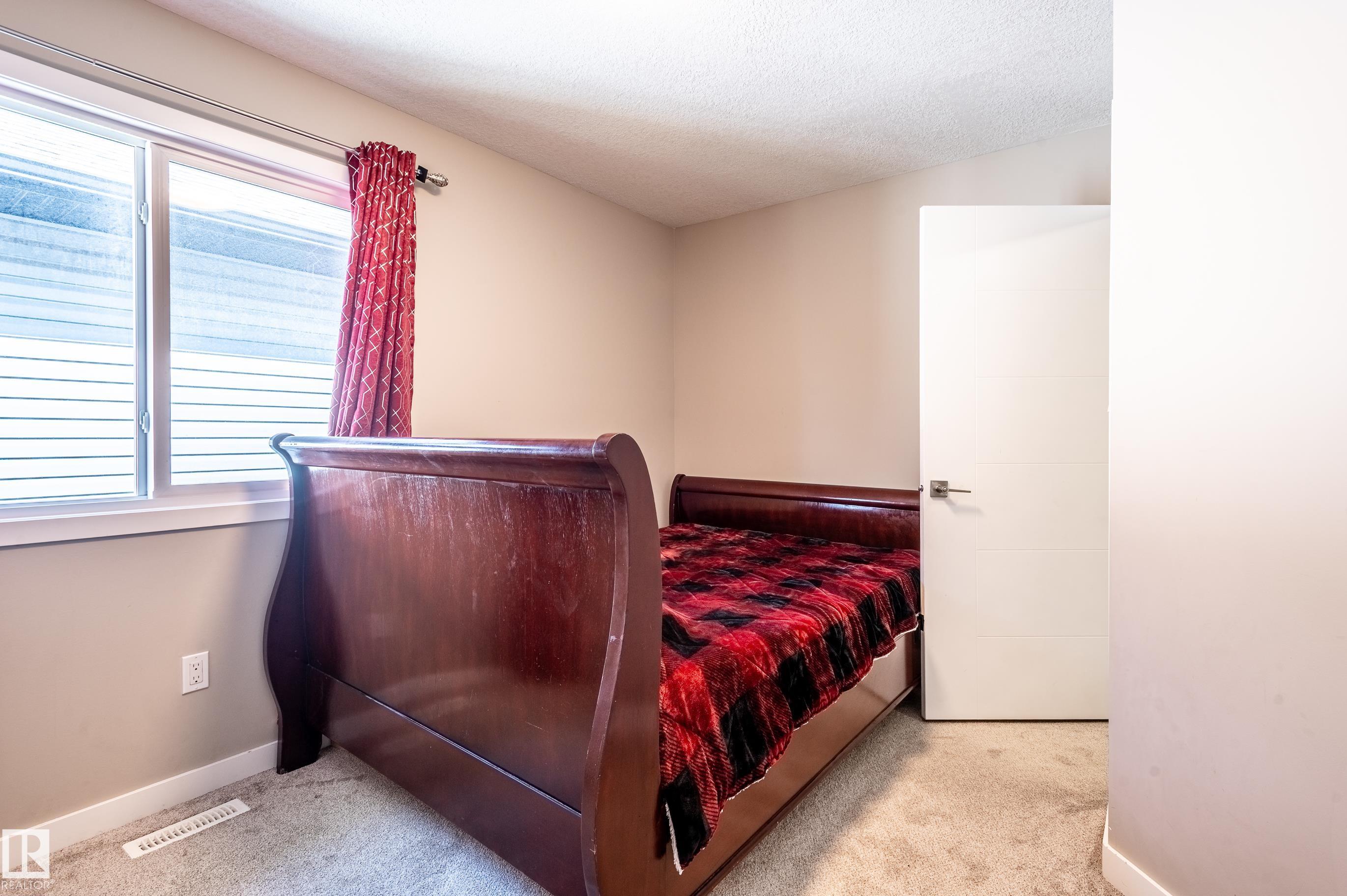 Photo 24 at 15928 100 Avenue NW, Glenwood, Edmonton