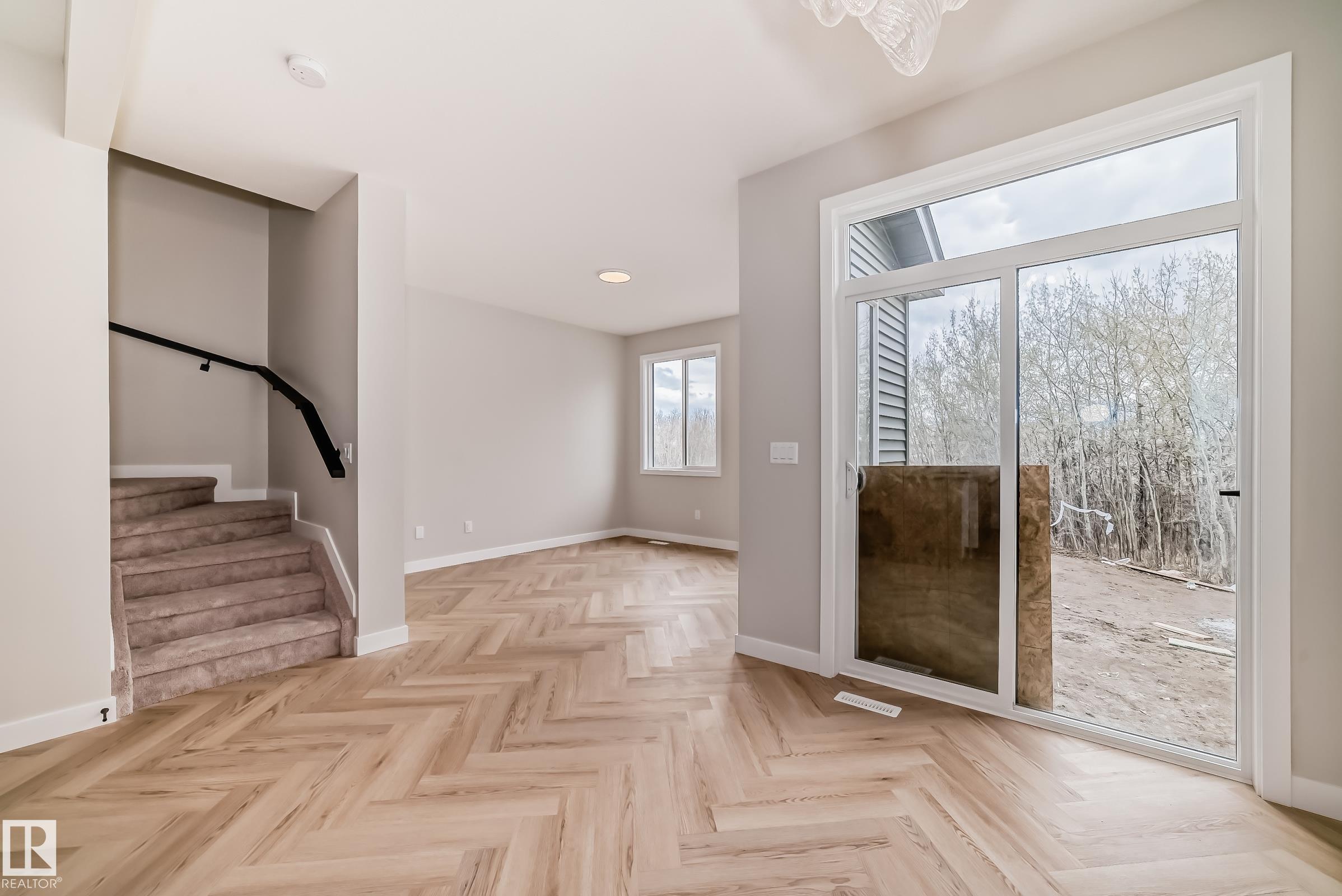 https://zimg.paragon.ice.com/ParagonImages/Property/PM/RAE/225412624/11/0/0/0c4900c30558e4d2cf97dedb76ff54ee/1/e911a193e11406528fef12d085208a84/225412624-29fa59c7-e74f-4b58-a847-983ad26a7aa1.JPG
