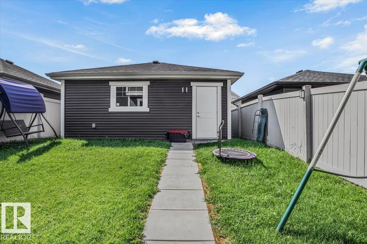 Photo 11 at 6355 Greenaway Avenue NW, Griesbach, Edmonton