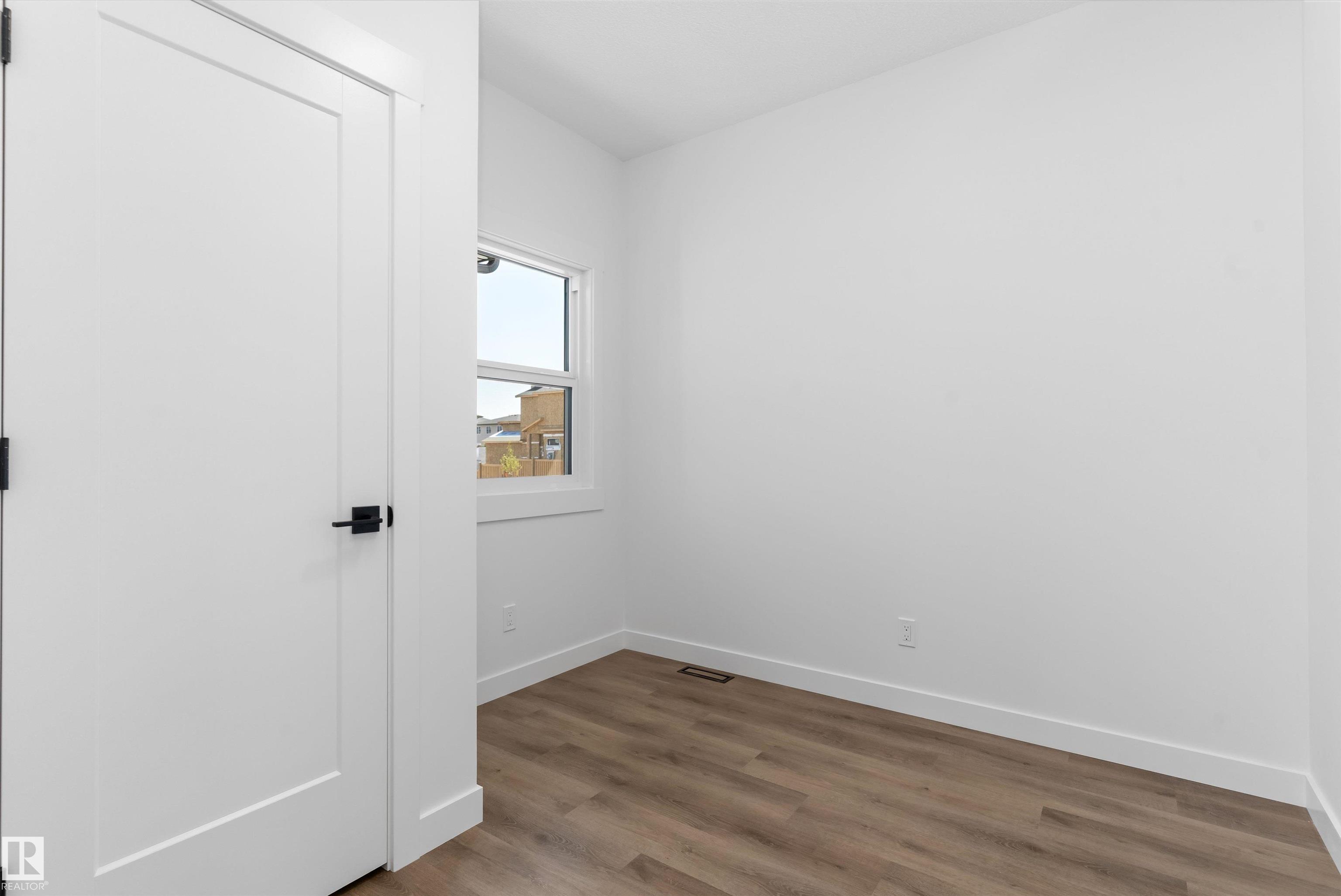 2224 5 Avenue NW, Alces, Edmonton