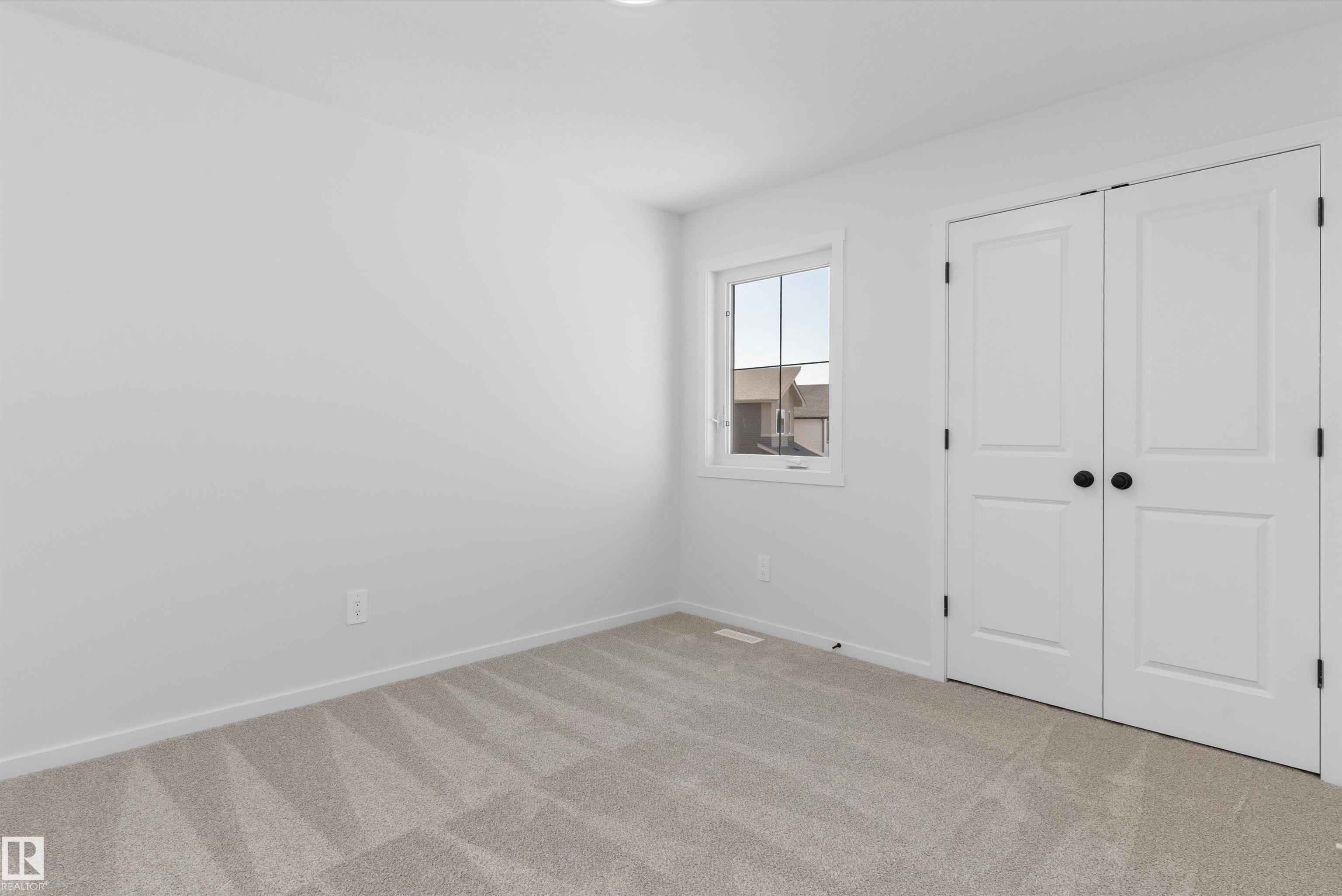https://zimg.paragon.ice.com/ParagonImages/Property/PM/RAE/225412651/25/0/0/fb6f7b33530e2de1a6c0d75a85d9da29/1/1c36f3f52f72b98506cce4a958ed4a4b/225412651-7d47a8eb-52a4-44c6-aff7-aa4508f14a5c.JPG