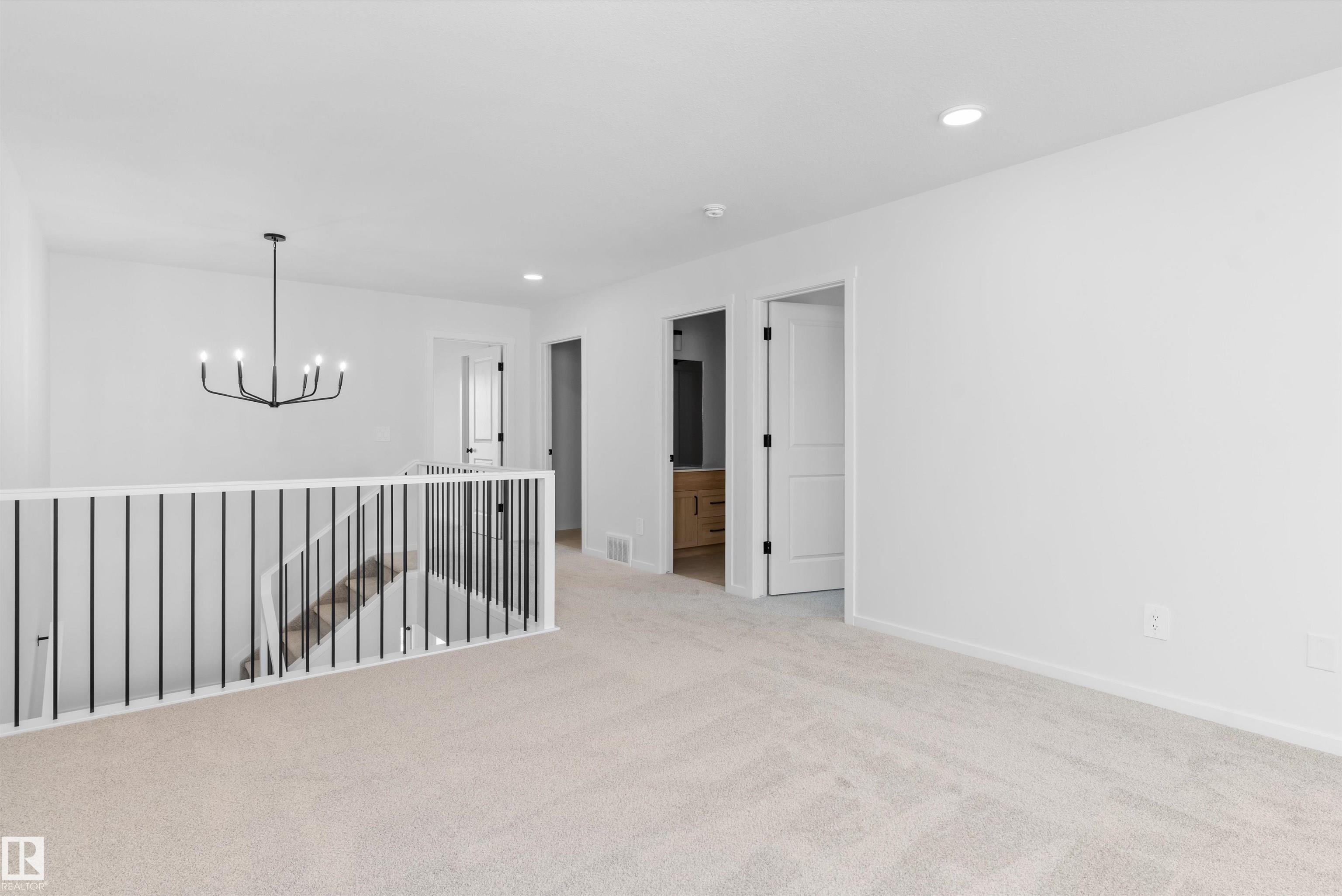 https://zimg.paragon.ice.com/ParagonImages/Property/PM/RAE/225412651/29/0/0/b83fff5ab00c38cd50613c453e5694ee/1/1c36f3f52f72b98506cce4a958ed4a4b/225412651-0e8ea0bc-82f0-4290-85f2-a2ff26347776.JPG