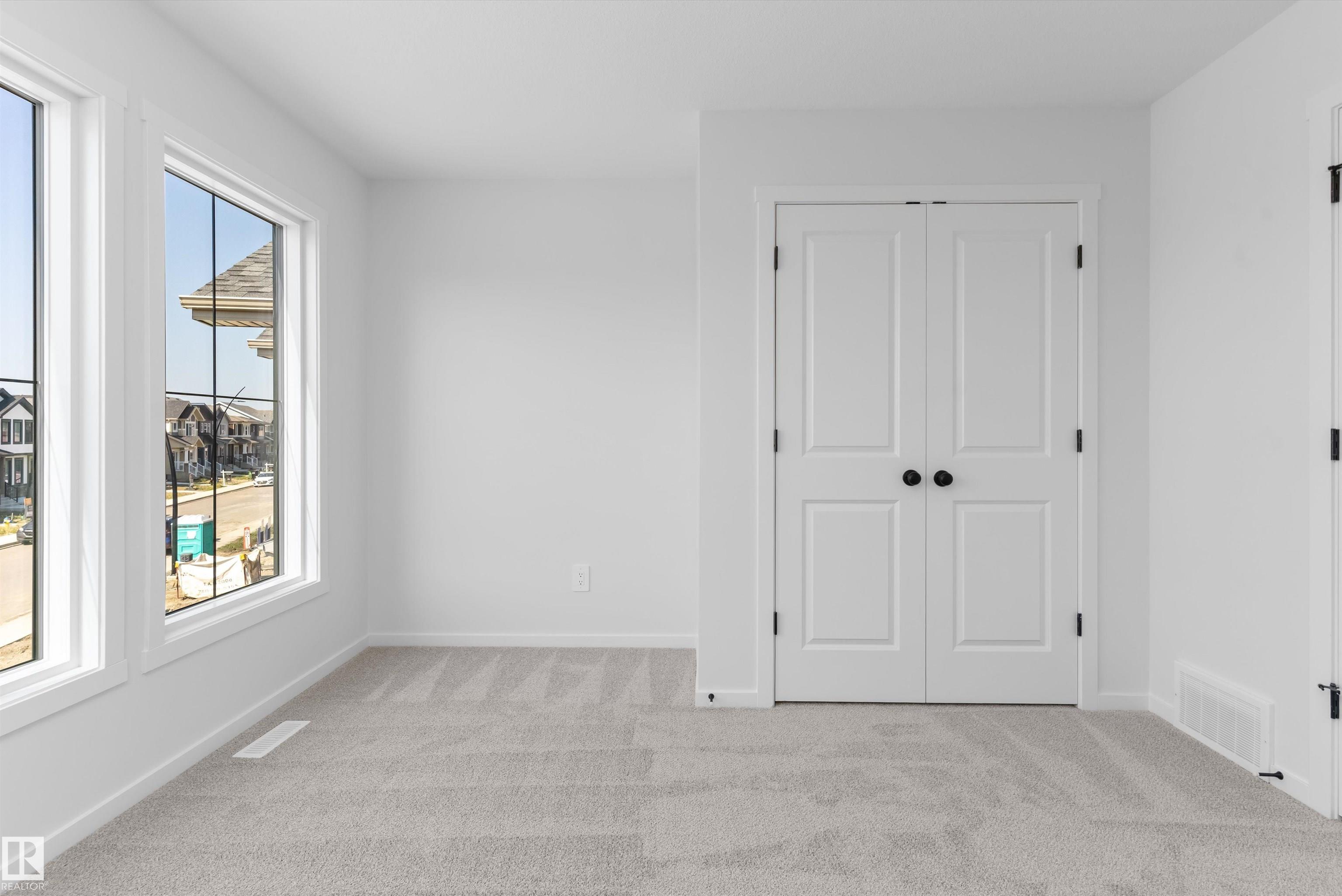 https://zimg.paragon.ice.com/ParagonImages/Property/PM/RAE/225412651/30/0/0/e6aa86ff68cdd38f9890543c99e918c1/1/1c36f3f52f72b98506cce4a958ed4a4b/225412651-0f31082d-868e-4f61-8b0e-8fe0c4fd386c.JPG