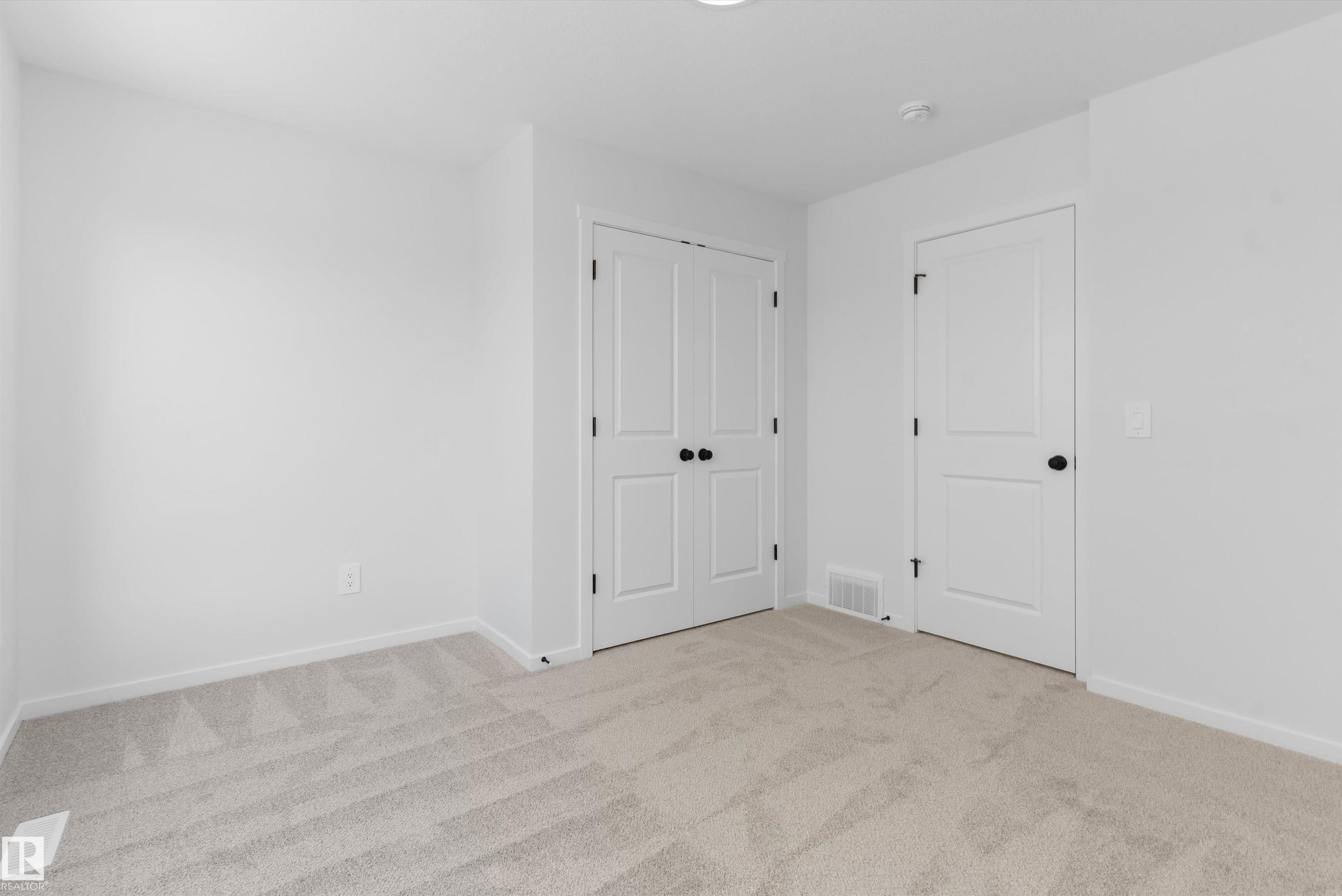 https://zimg.paragon.ice.com/ParagonImages/Property/PM/RAE/225412651/31/0/0/4731bfa32fad25a480e4d537a5138b11/1/1c36f3f52f72b98506cce4a958ed4a4b/225412651-3d232cfc-78b8-4a15-9867-a7bbd9d06fa8.JPG