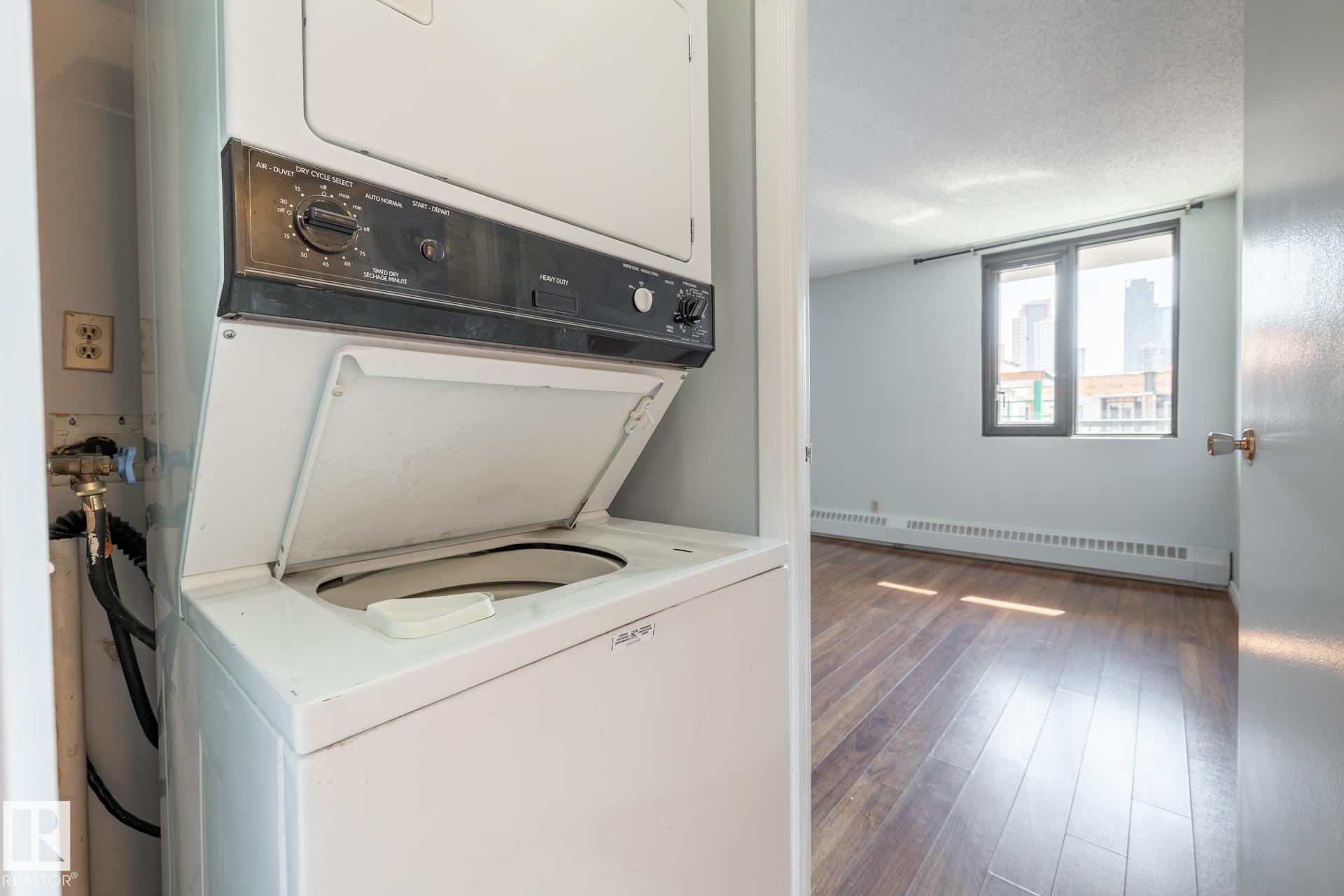 https://zimg.paragon.ice.com/ParagonImages/Property/PM/RAE/225412666/32/0/0/531aa9e3f10441a3e2a7f3430161965a/1/387f2c48e83f68582528b912e89ae886/225412666-460b4bf5-a22a-4e45-9df4-309f16c24875.JPG