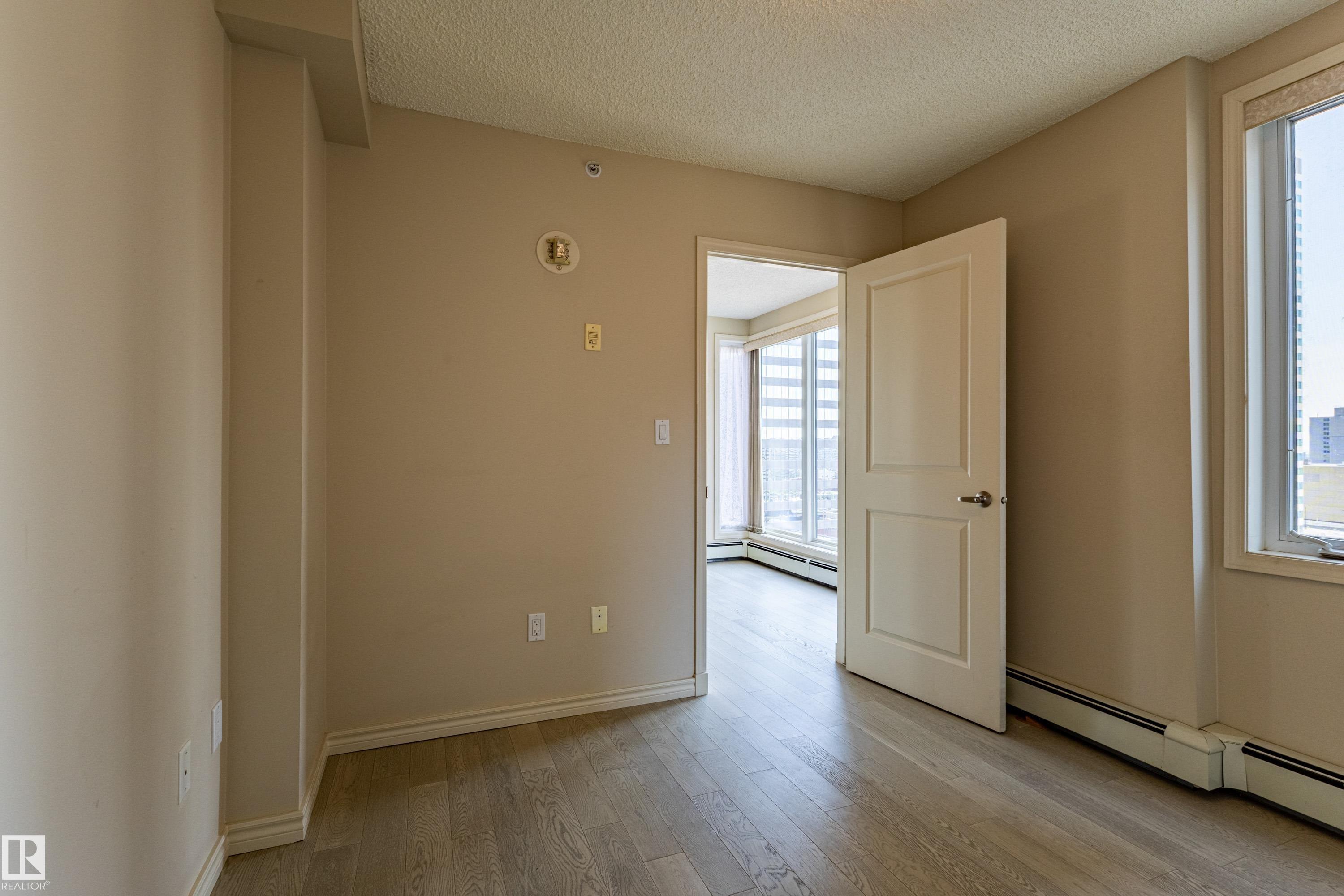 Photo 17 at 1501 - 10180 104 Street NW, Downtown, Edmonton