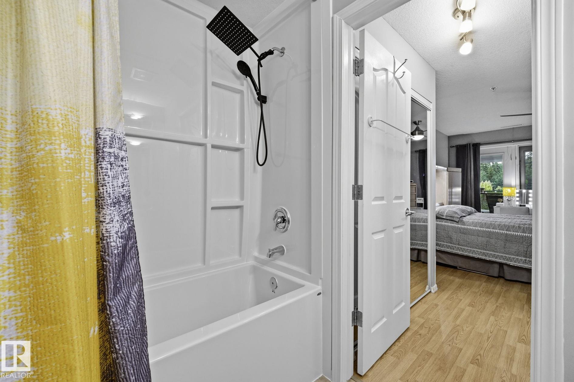 https://zimg.paragon.ice.com/ParagonImages/Property/PM/RAE/225412696/30/0/0/e3d61f1944c0460a4f9bb3e3fe643db9/1/8301a3830e875ec6ab80b47f6bfef3be/225412696-df246d4a-d06a-41e5-b2d2-f5f8fb825381.JPG