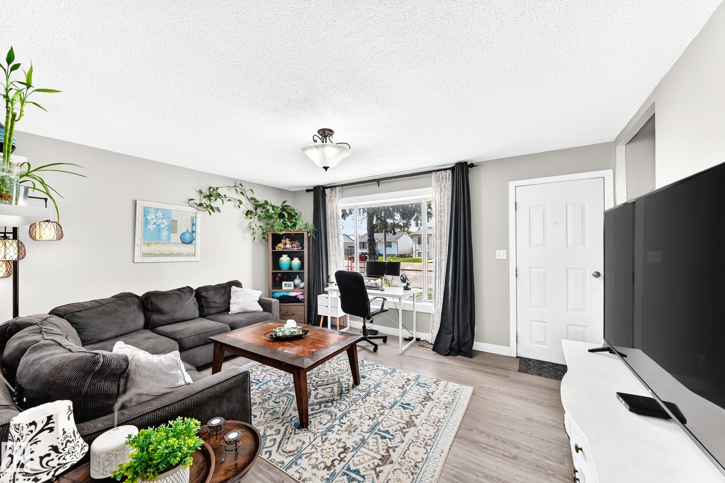 9911 163 Street NW, Glenwood, Edmonton