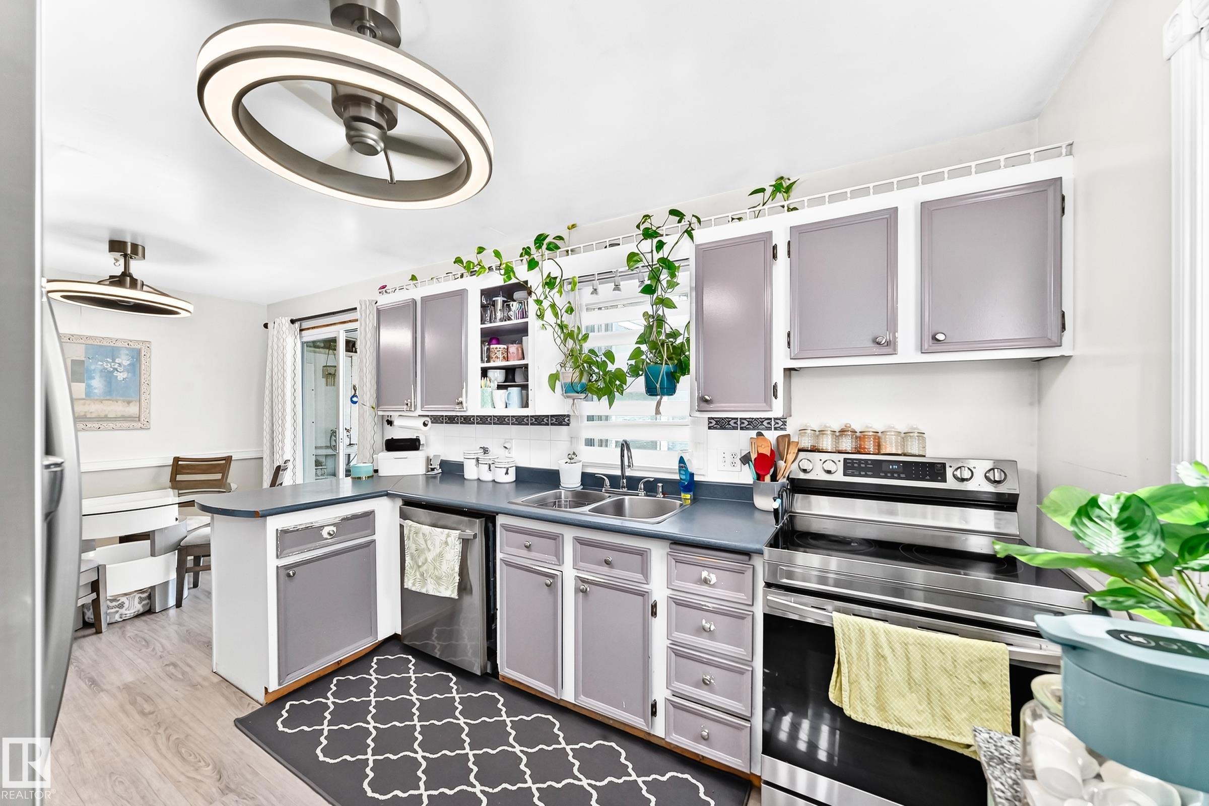 9911 163 Street NW, Glenwood, Edmonton