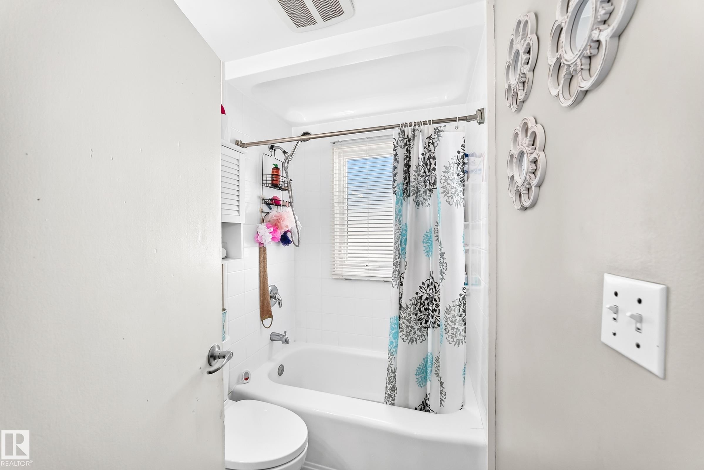 Photo 25 at 9911 163 Street NW, Glenwood, Edmonton