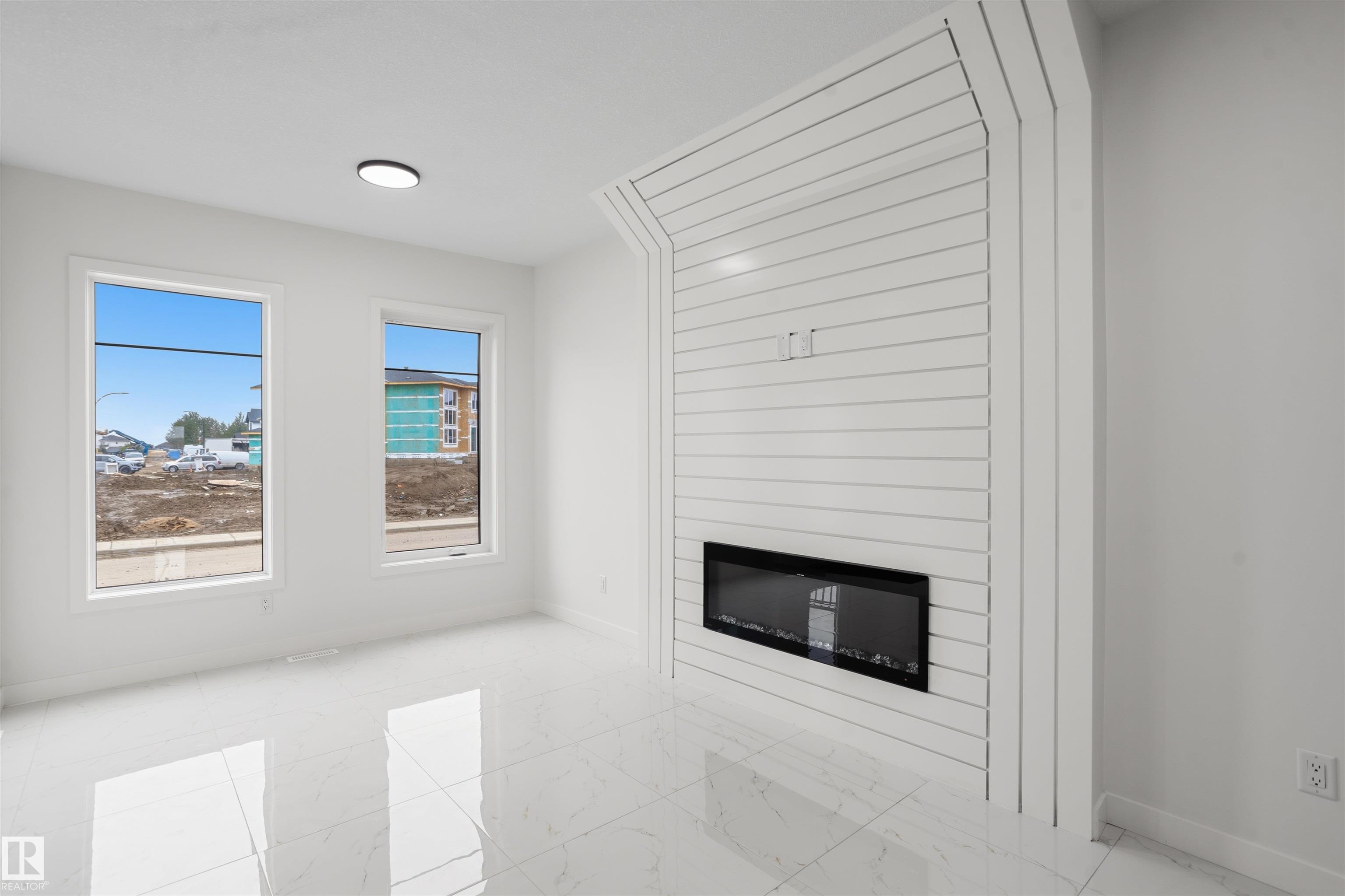 715 30 Street SW, Alces, Edmonton